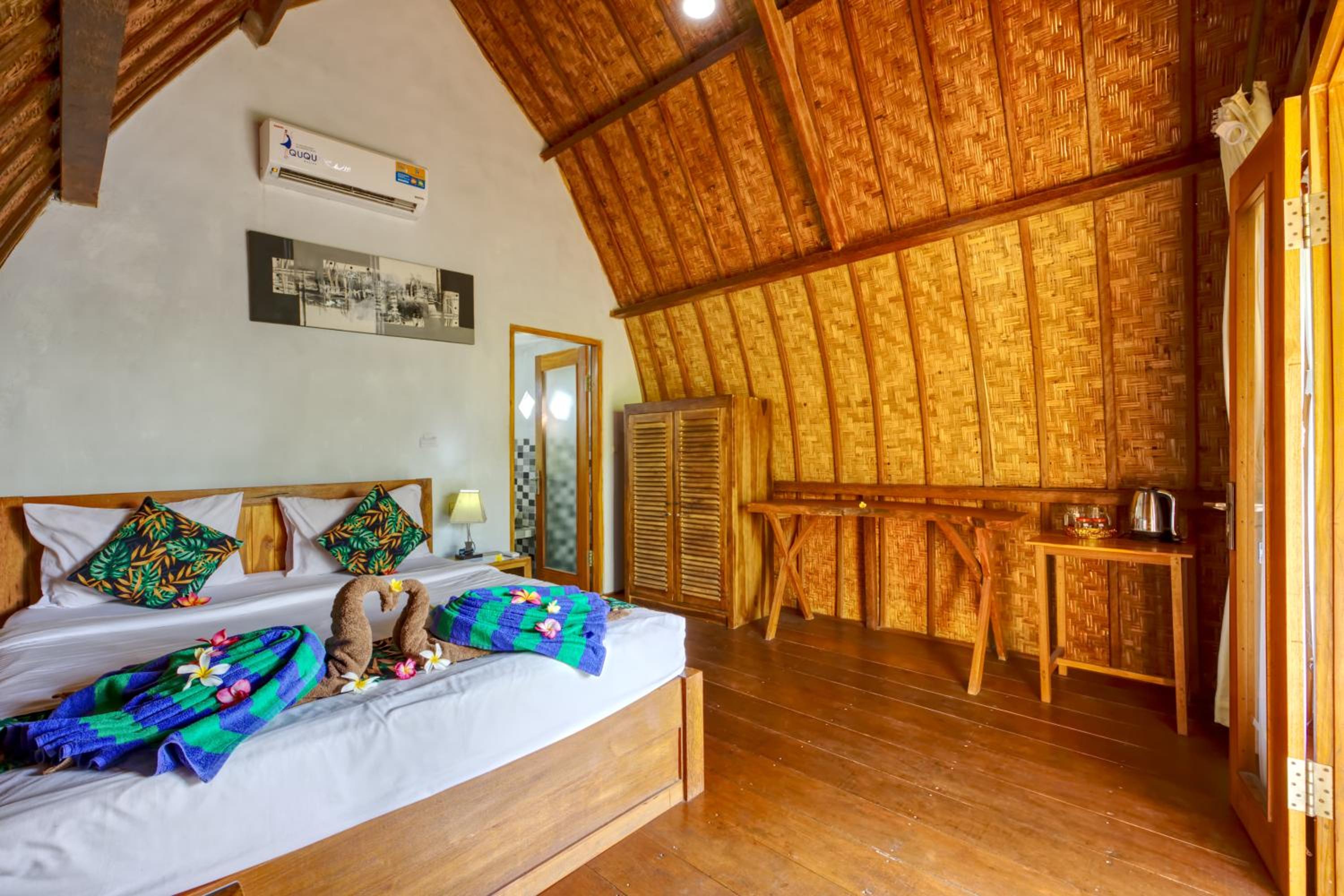 Deluxe Double Room - Photo 8