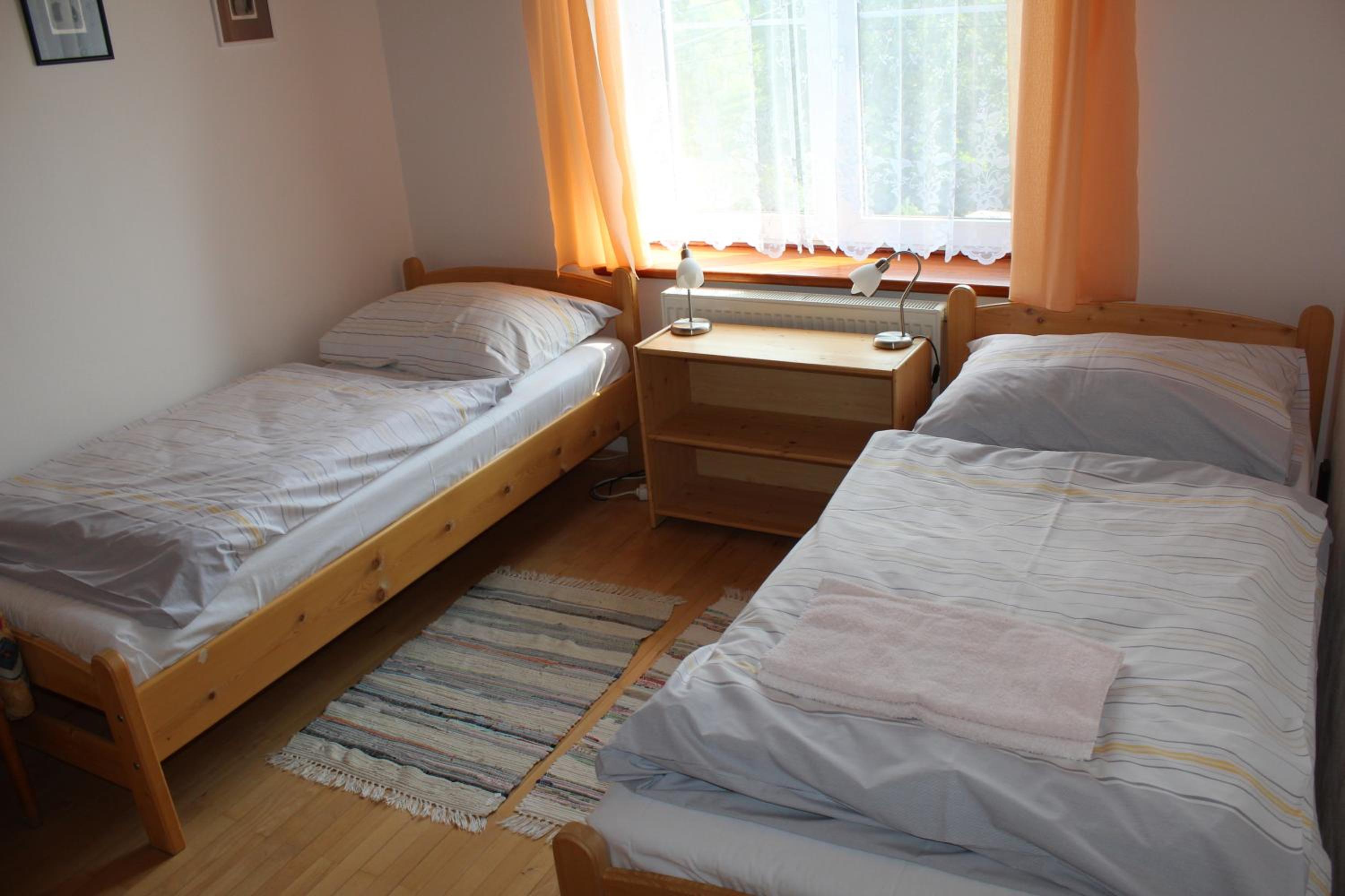 Twin Room with Bathroom photo 3