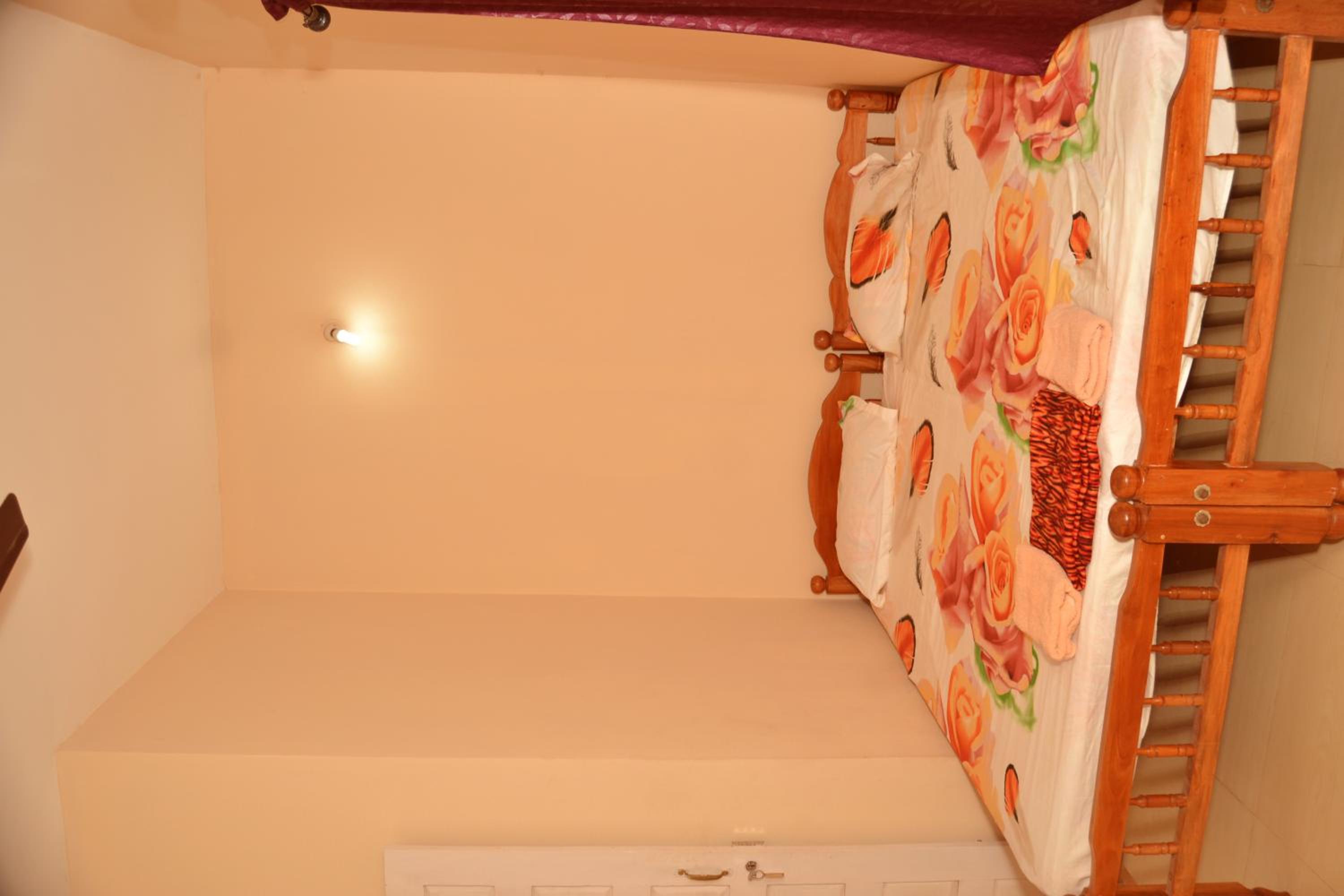 Double Room - Photo 3