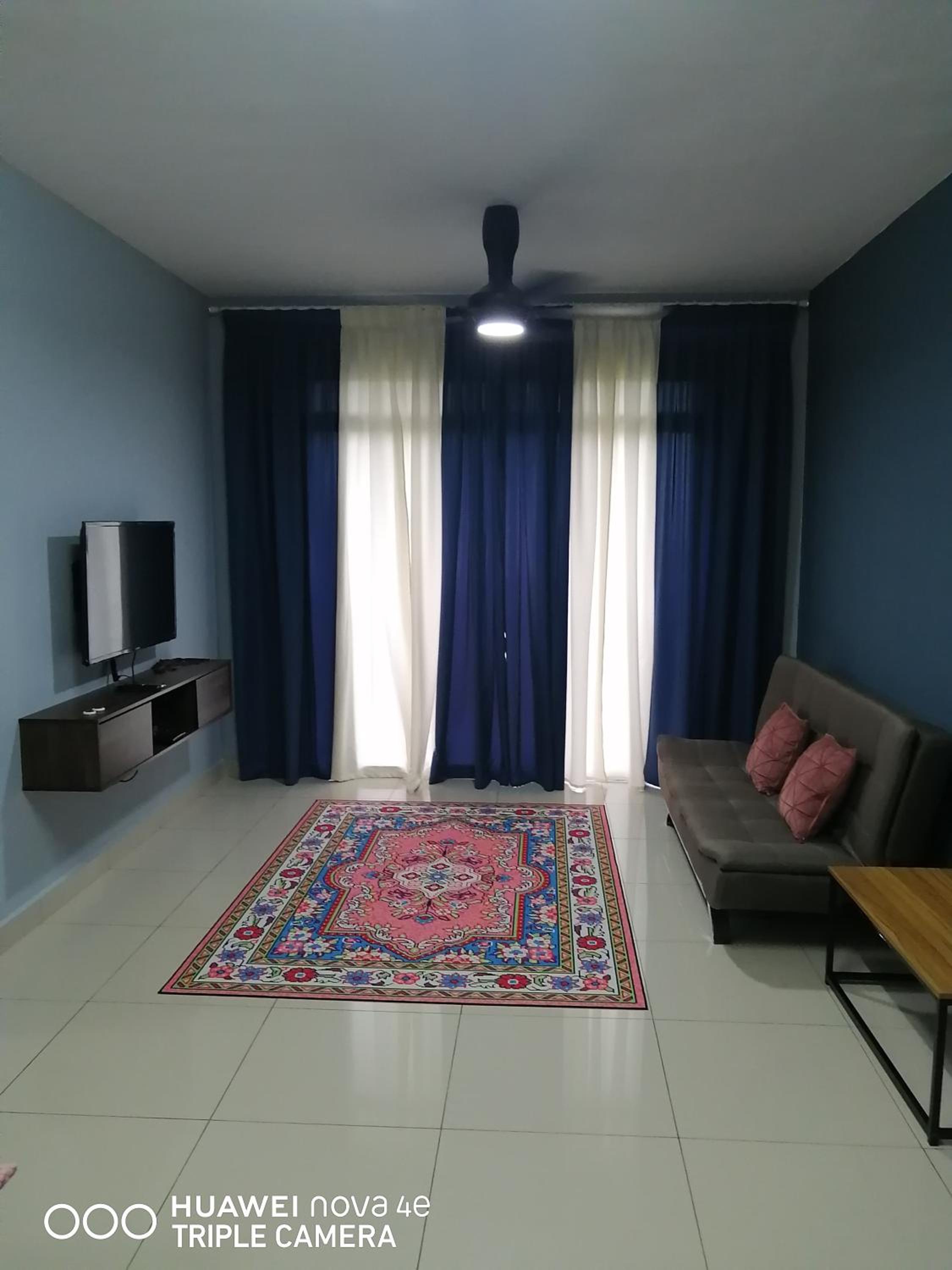 Three-Bedroom Apartment photo 1