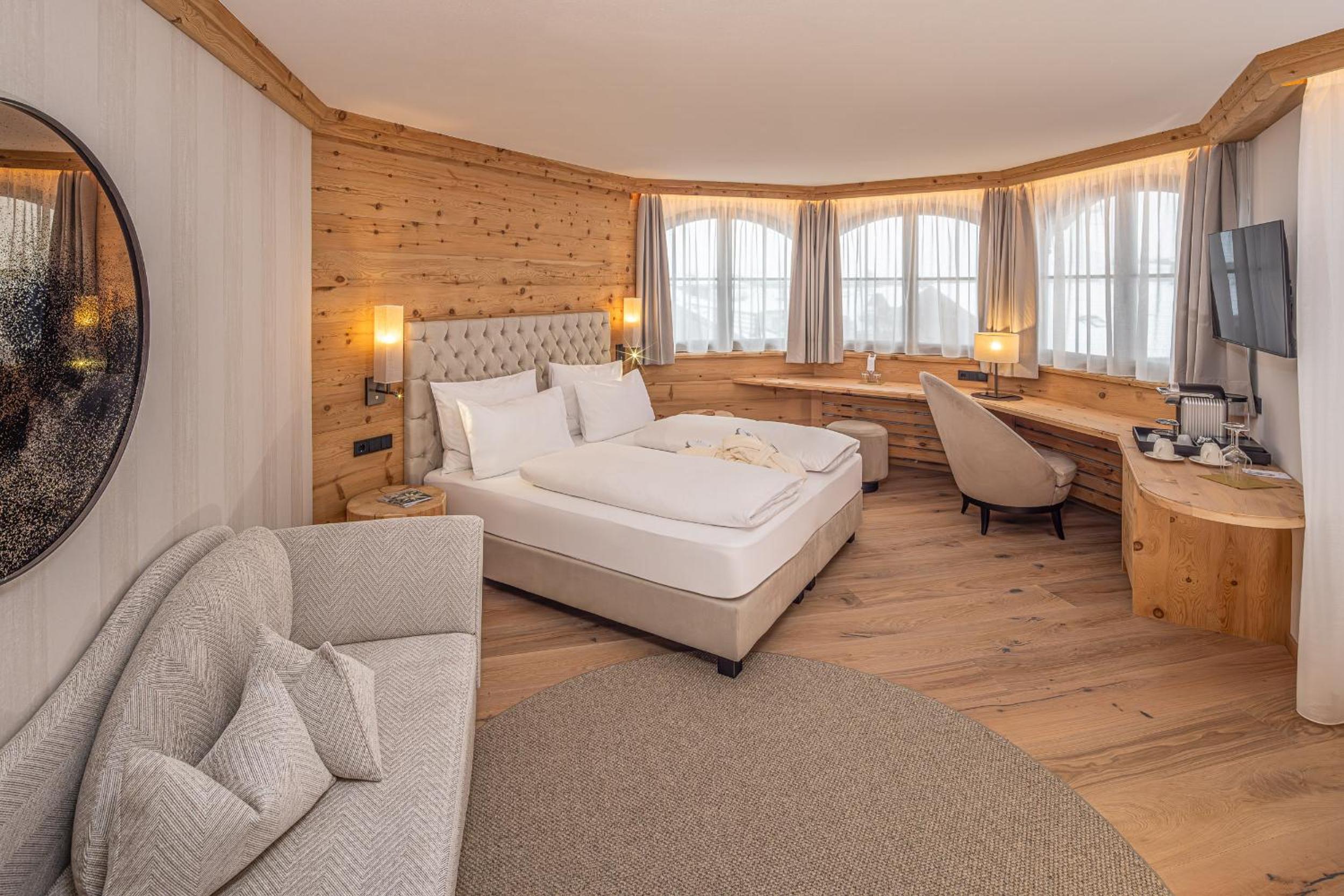 Junior Suite with Balcony