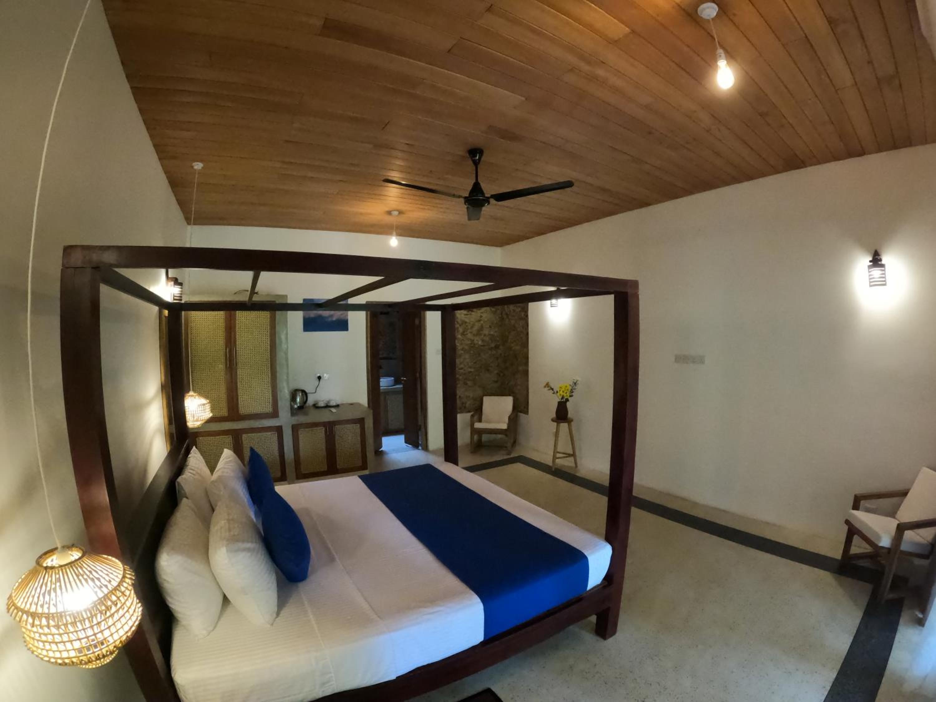 Double Room With Patio photo 2
