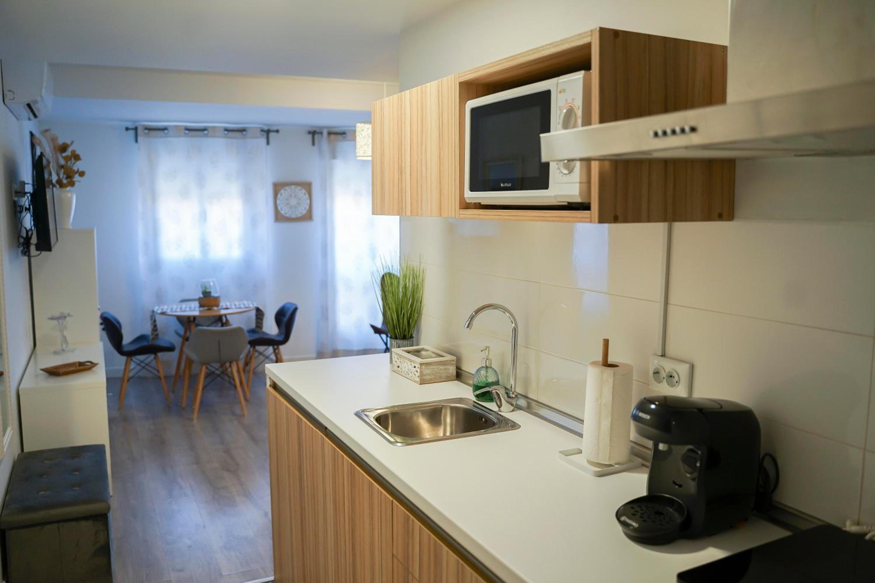 Studio Suites - Photo 16