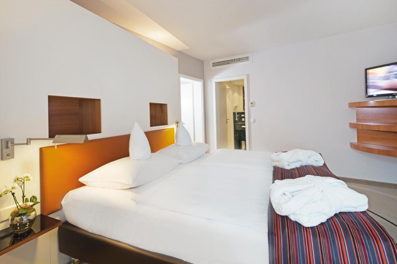 Junior Suite - Photo 1