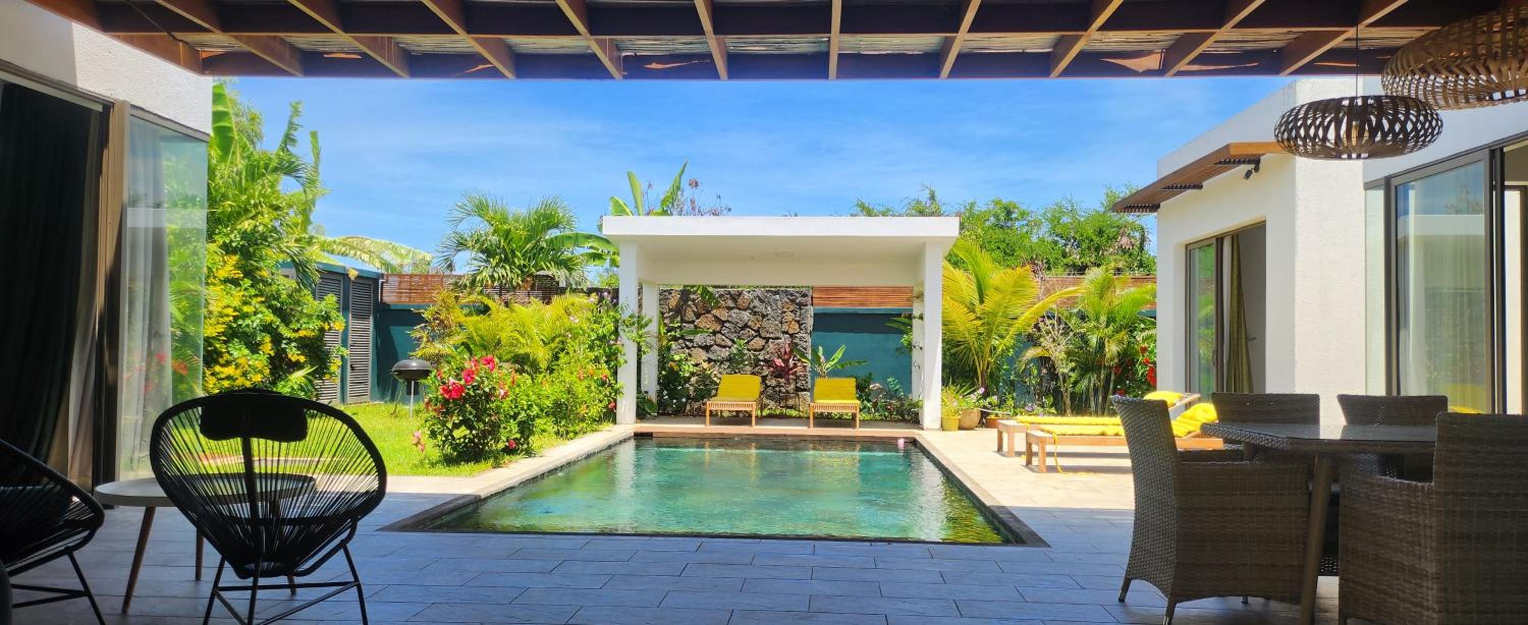 Three-Bedroom Villa photo 3