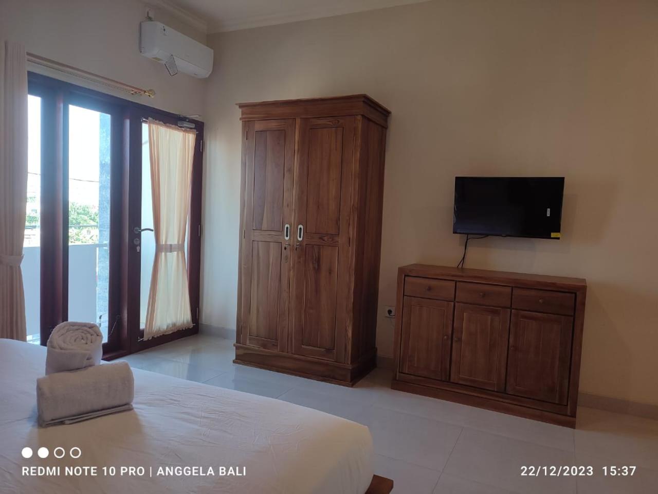 Deluxe Double Room with Balcony - Photo 22