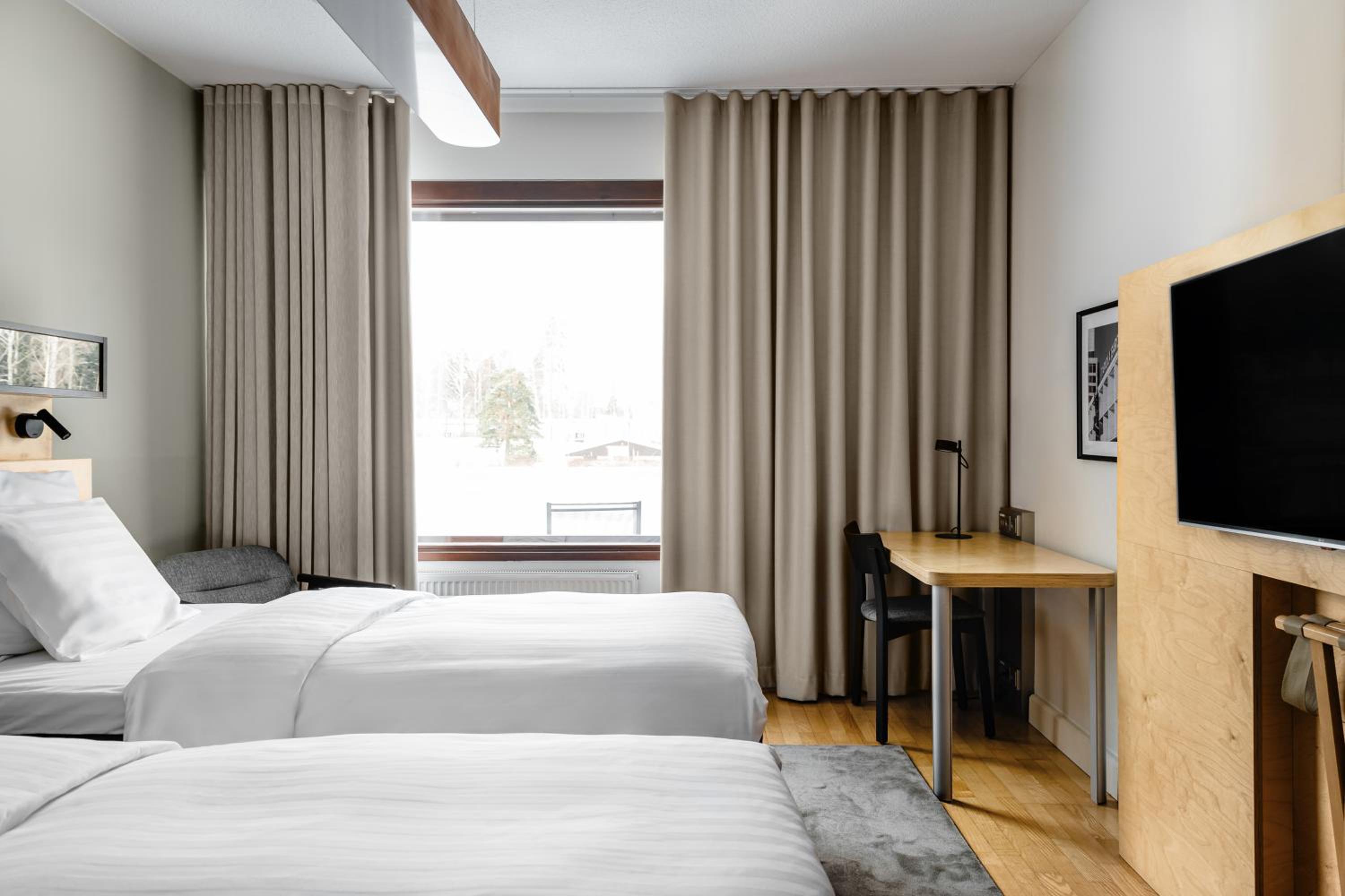 Standard Twin Room - Photo 8
