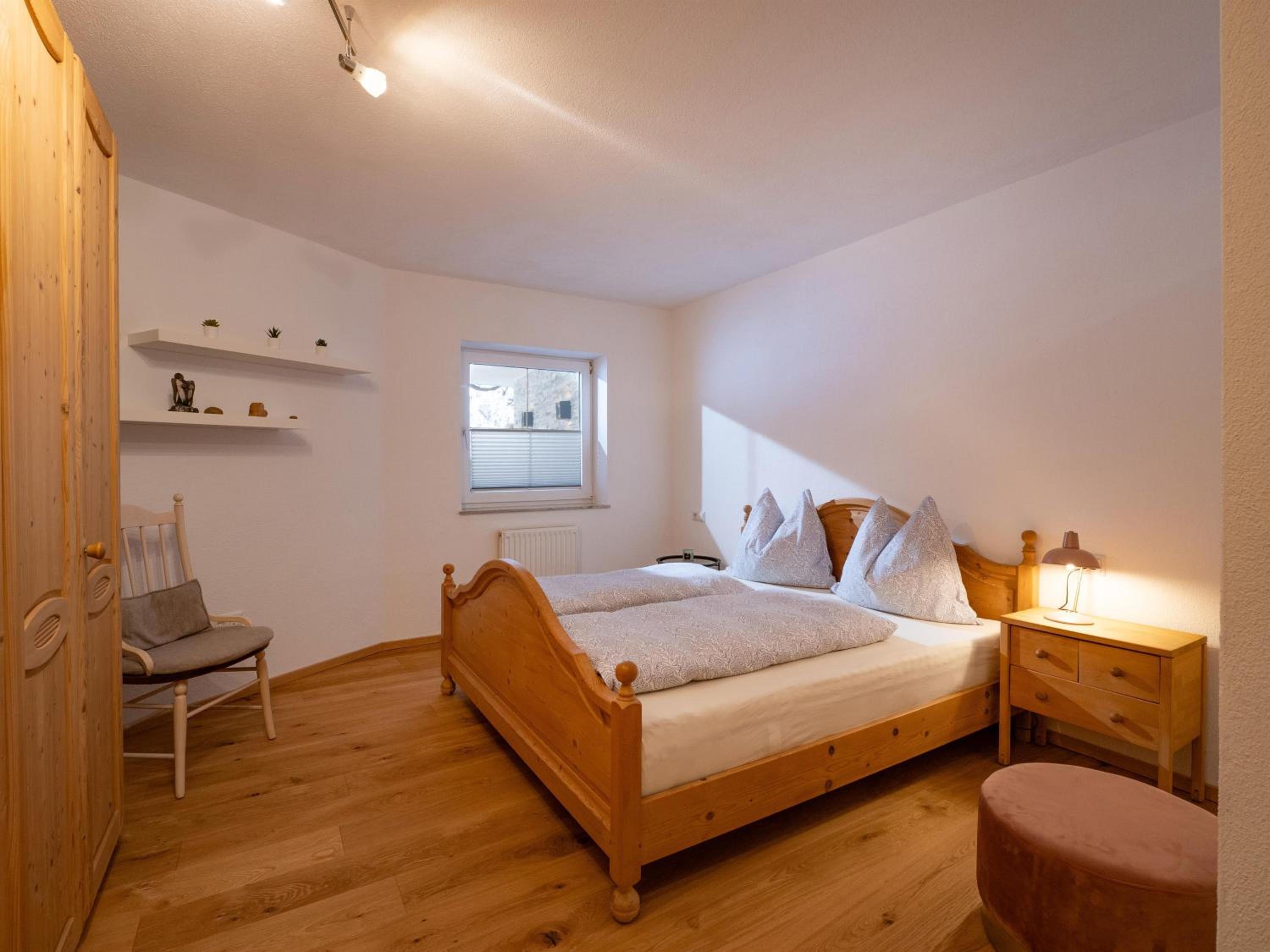 One-Bedroom Apartment With Shower photo 1