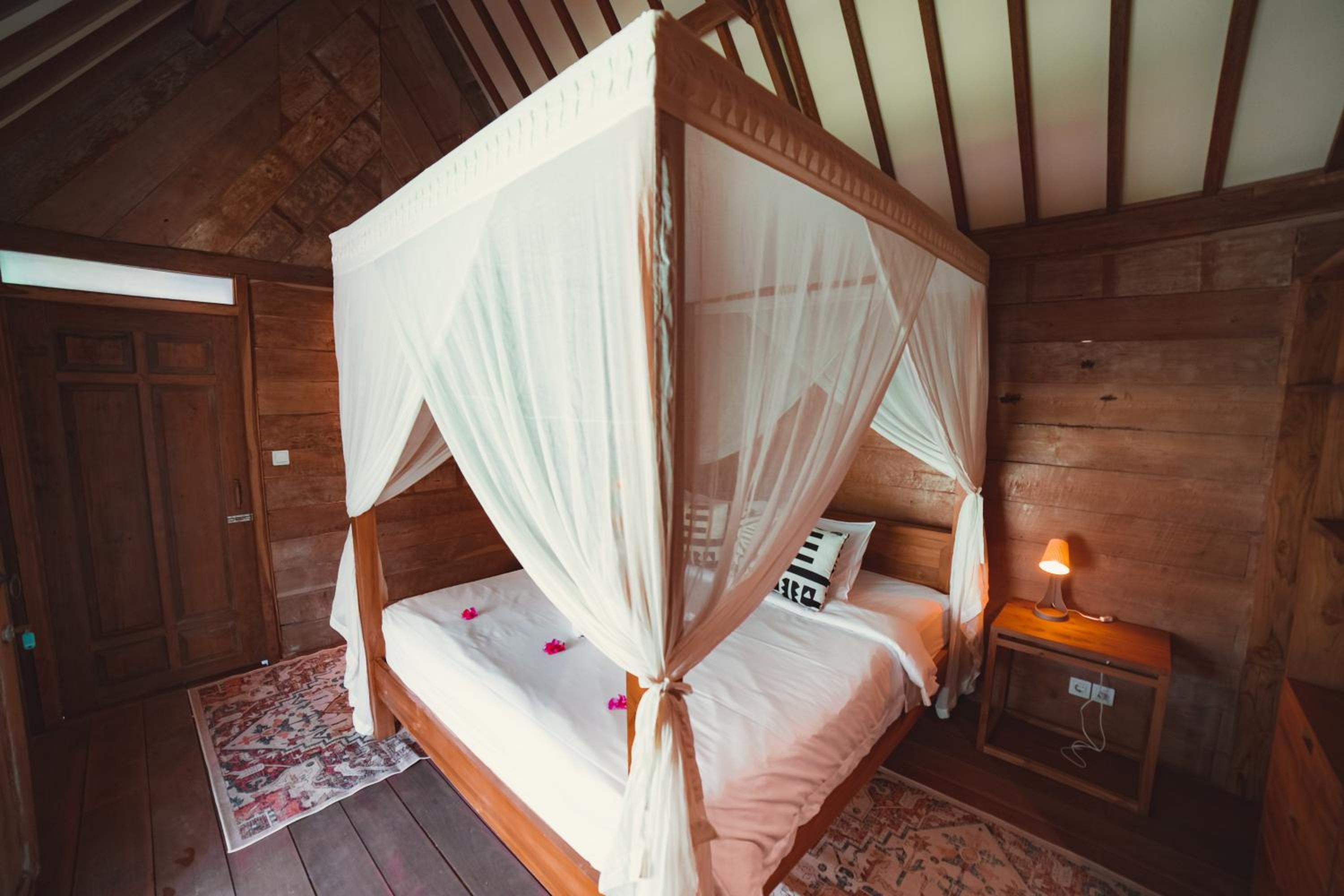Deluxe Double Room with Balcony photo 1