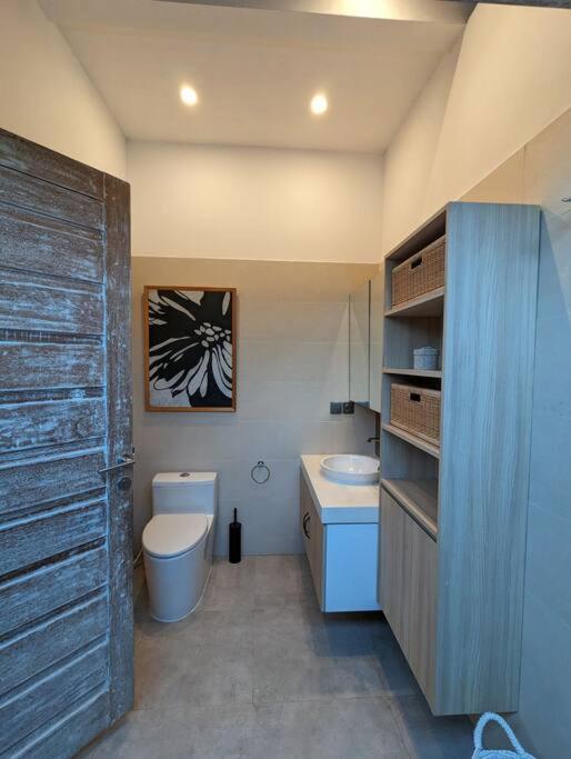 Three-Bedroom Villa photo 3