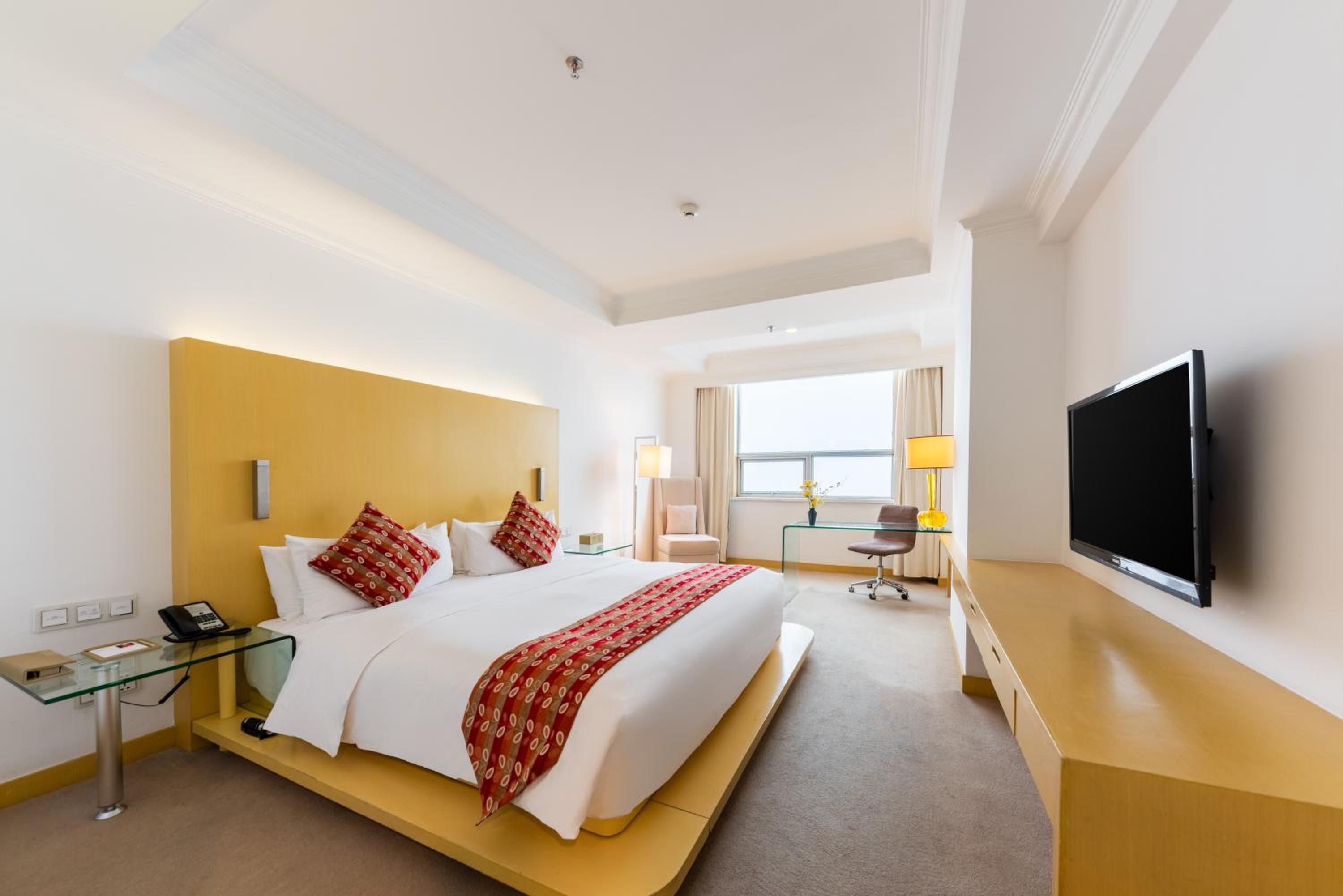Superior King Room photo 2