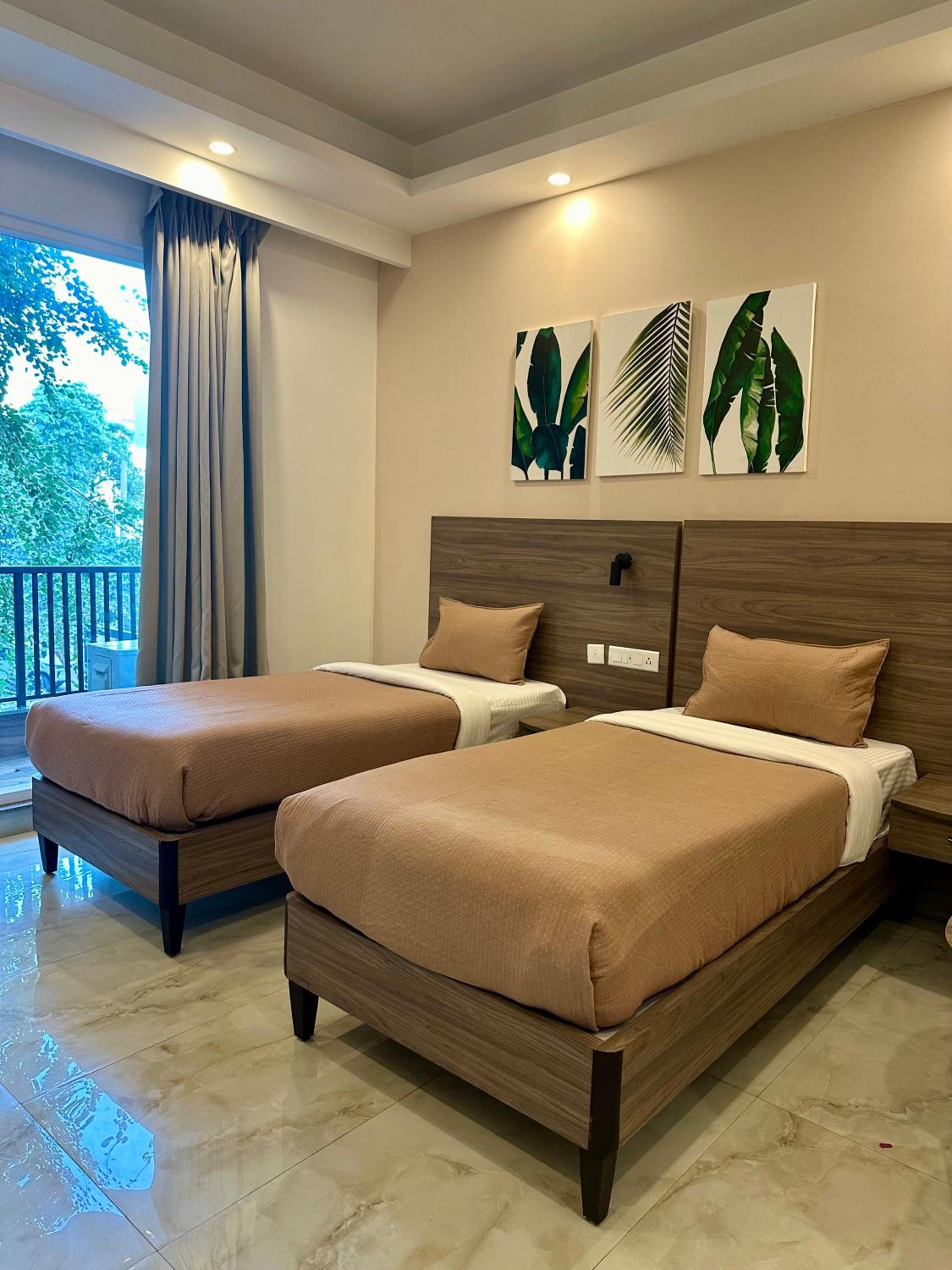 Deluxe Twin Room - Photo 2