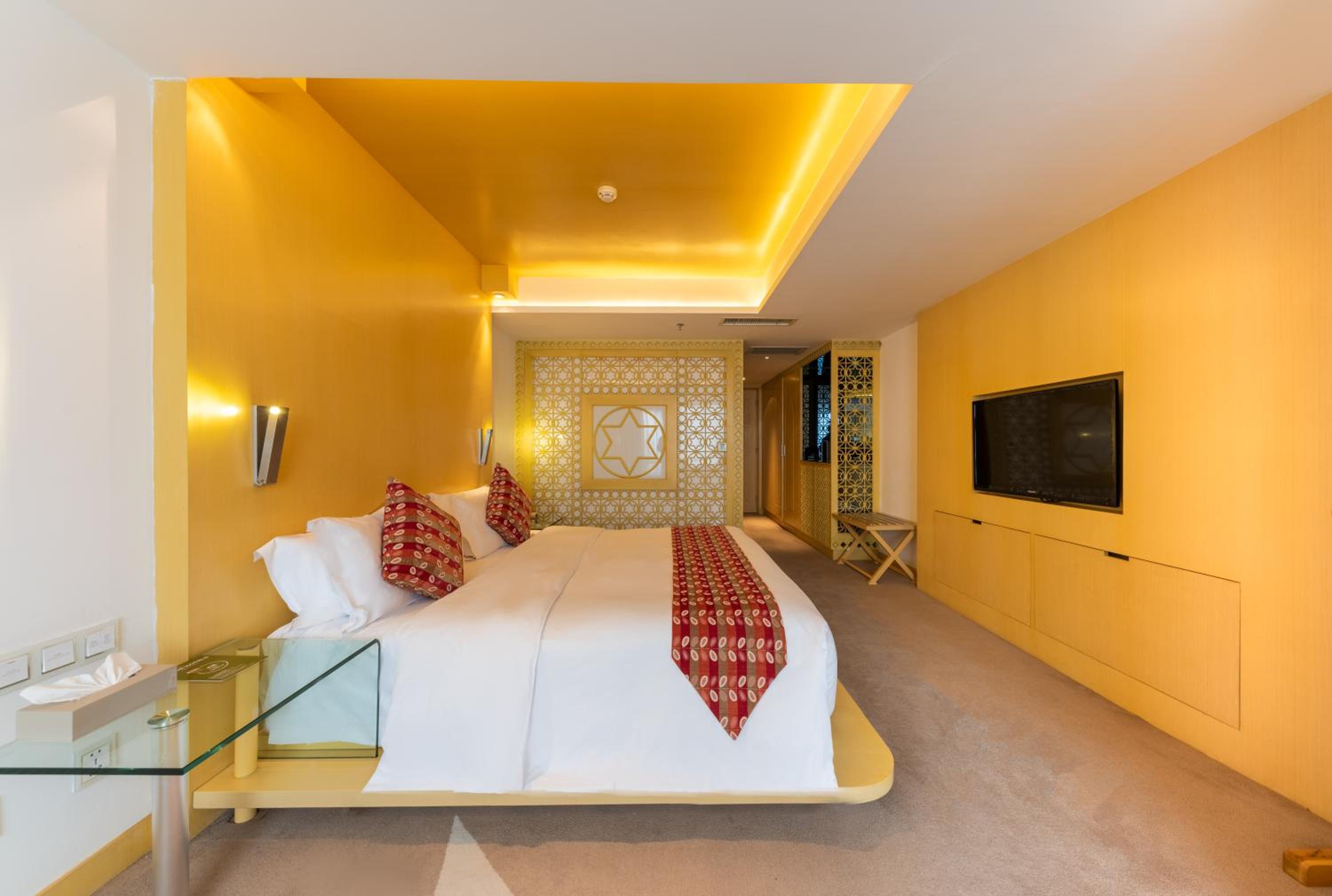 Executive Deluxe King Room photo 3