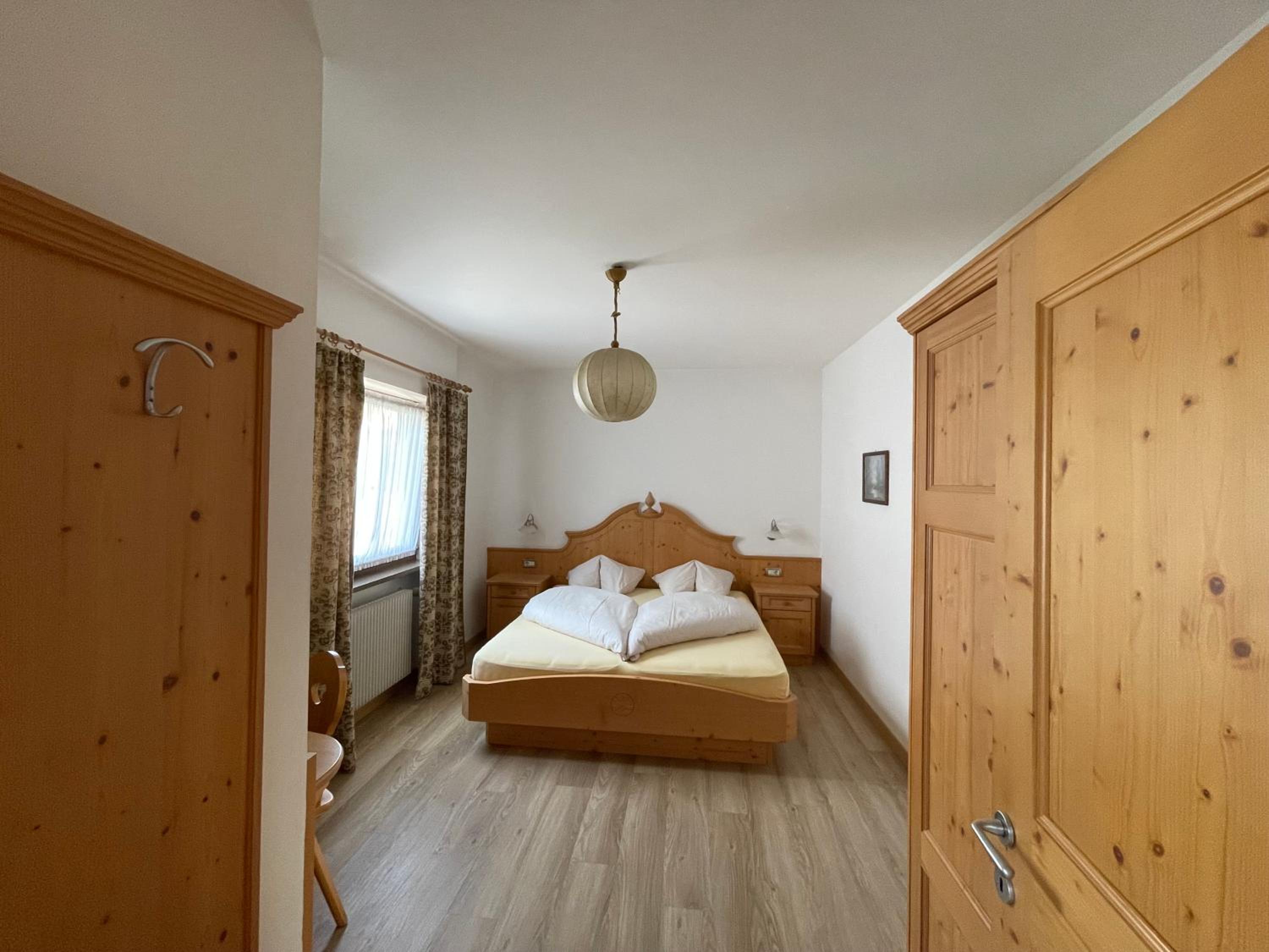 One-Bedroom Apartment (2 Adults + 2 Children)