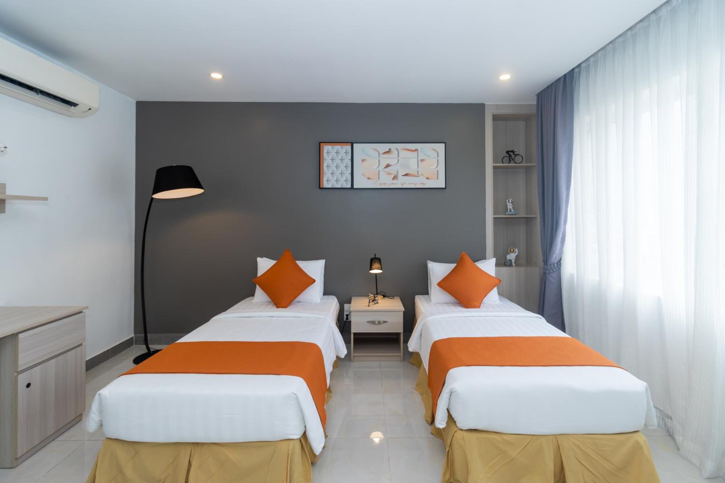 Deluxe Twin Room photo 3