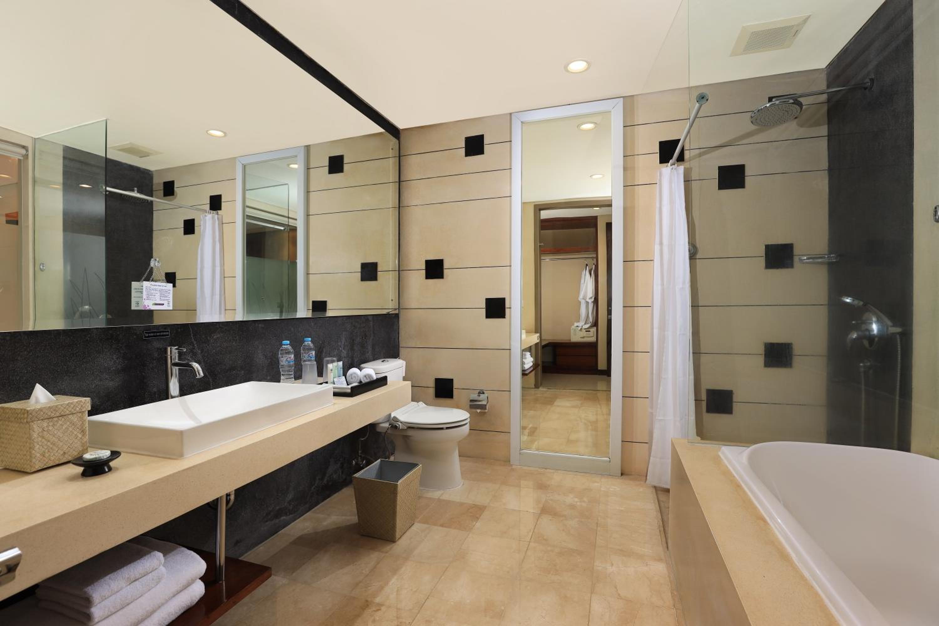 Deluxe Double or Twin Room with Terrace - Photo 4