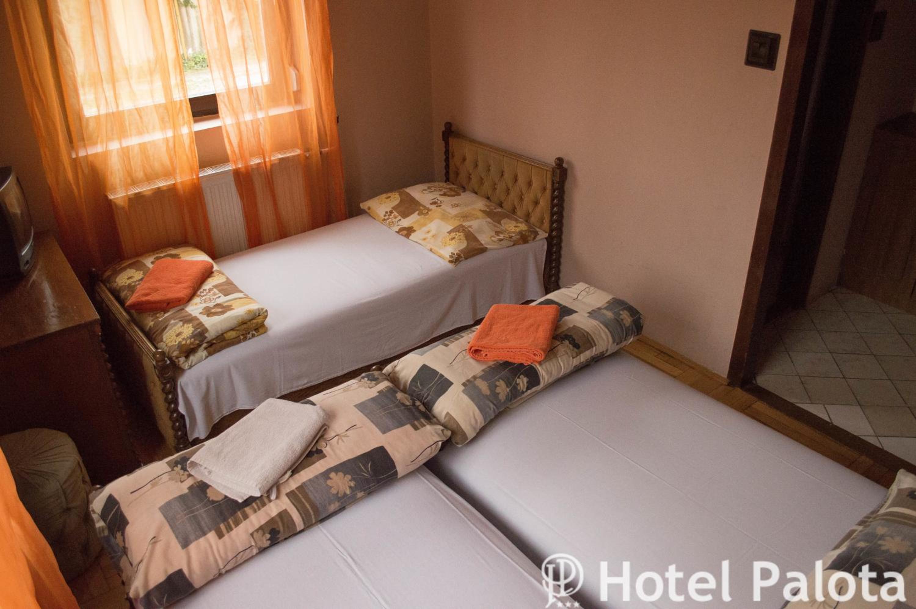 Triple Room - Photo 4