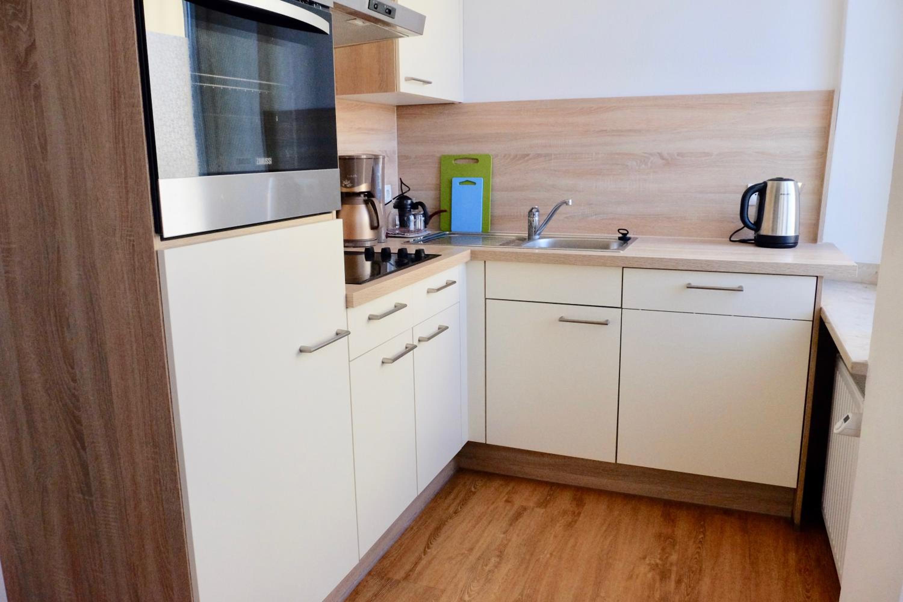 One-Bedroom Apartment with Balcony photo 2