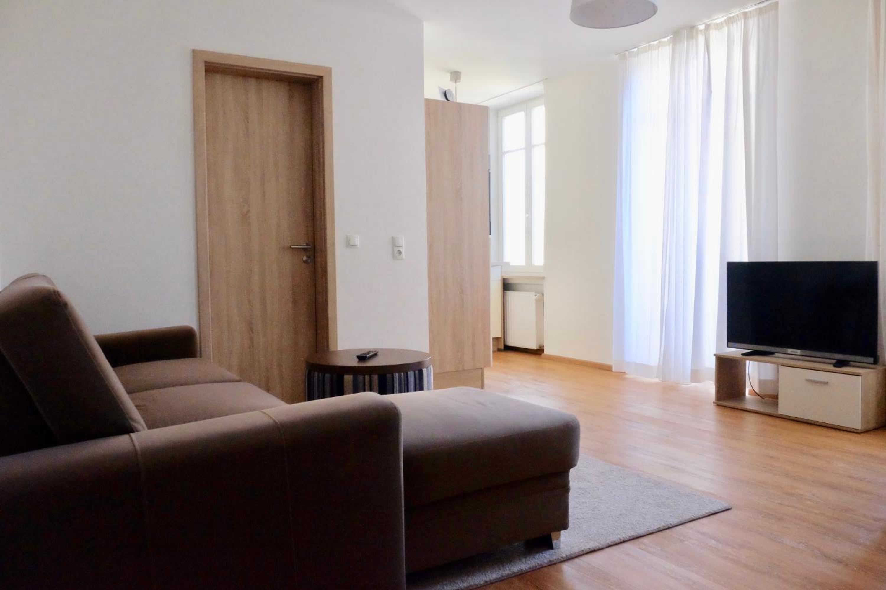 One-Bedroom Apartment with Balcony photo 1