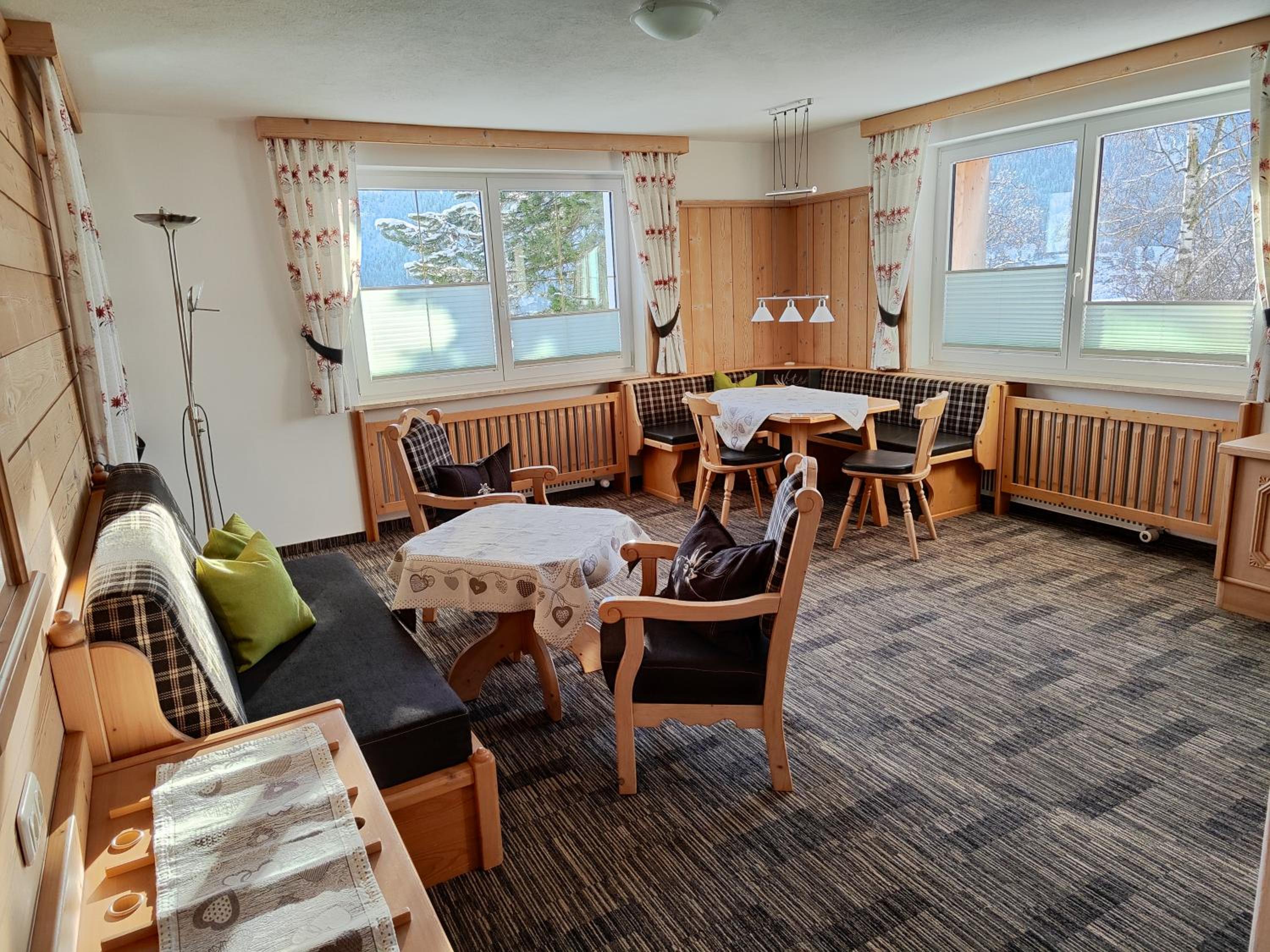 One-Bedroom Apartment photo 2