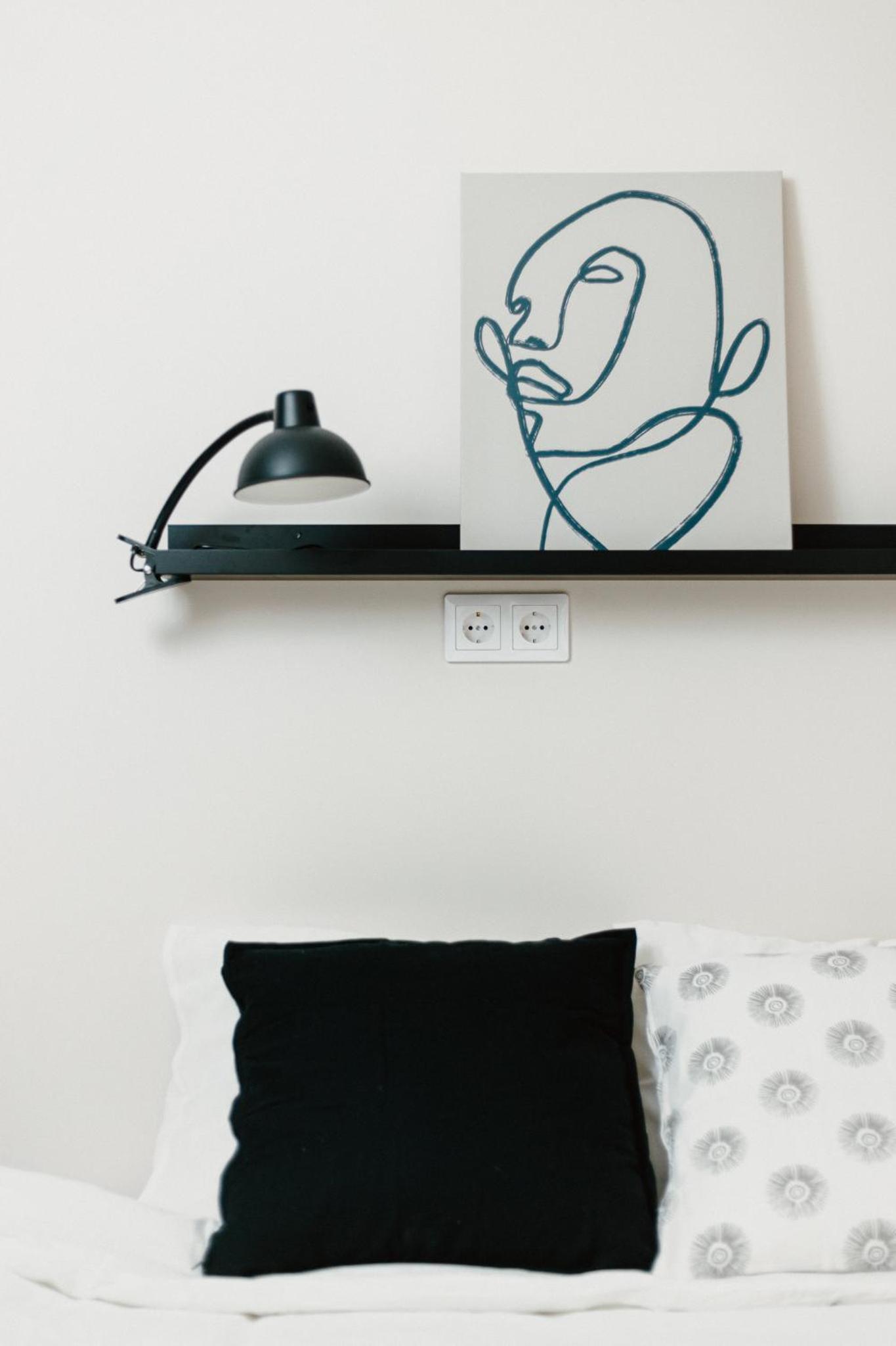 One-Bedroom Apartment - Photo 10