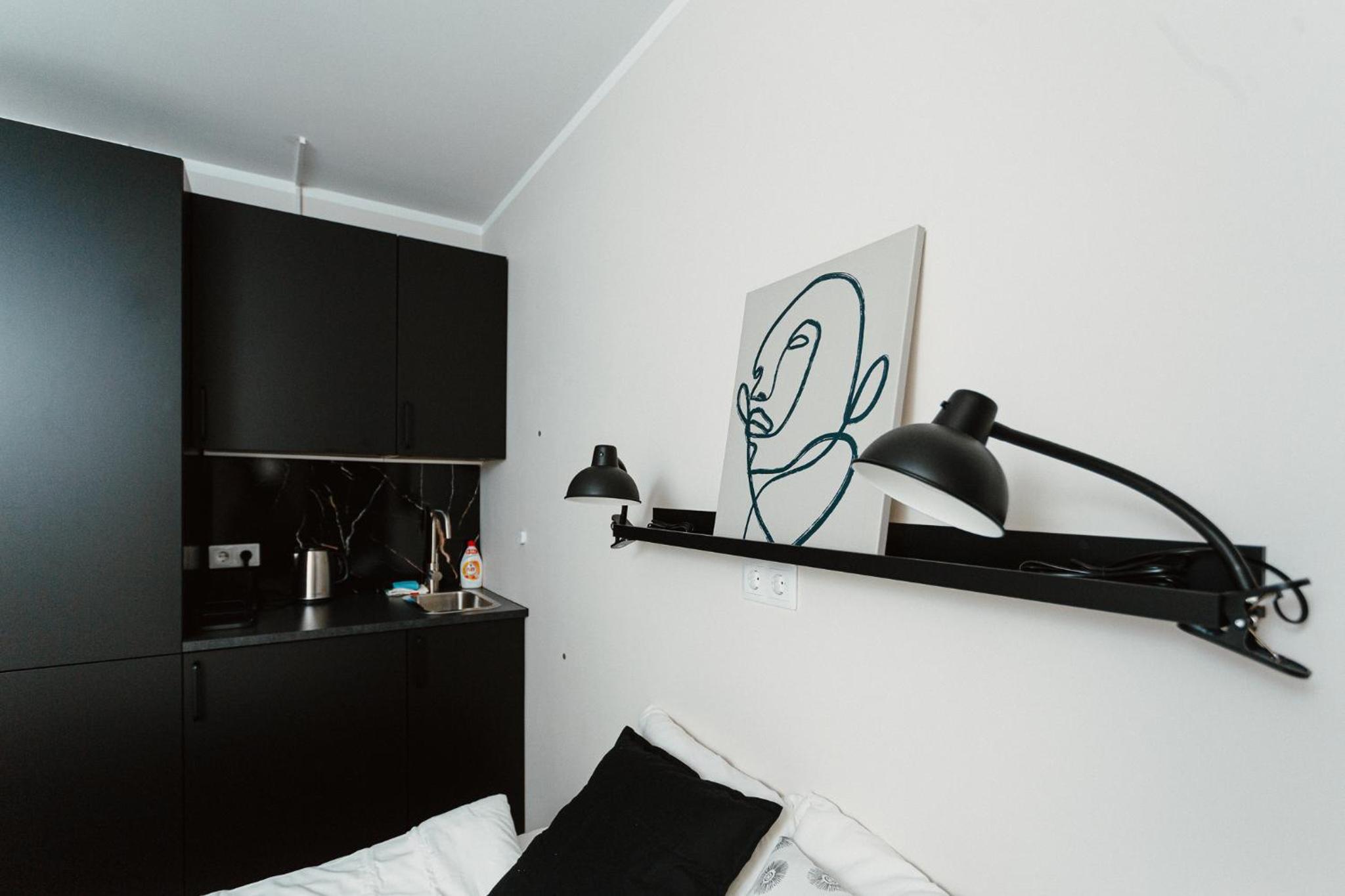 One-Bedroom Apartment - Photo 11