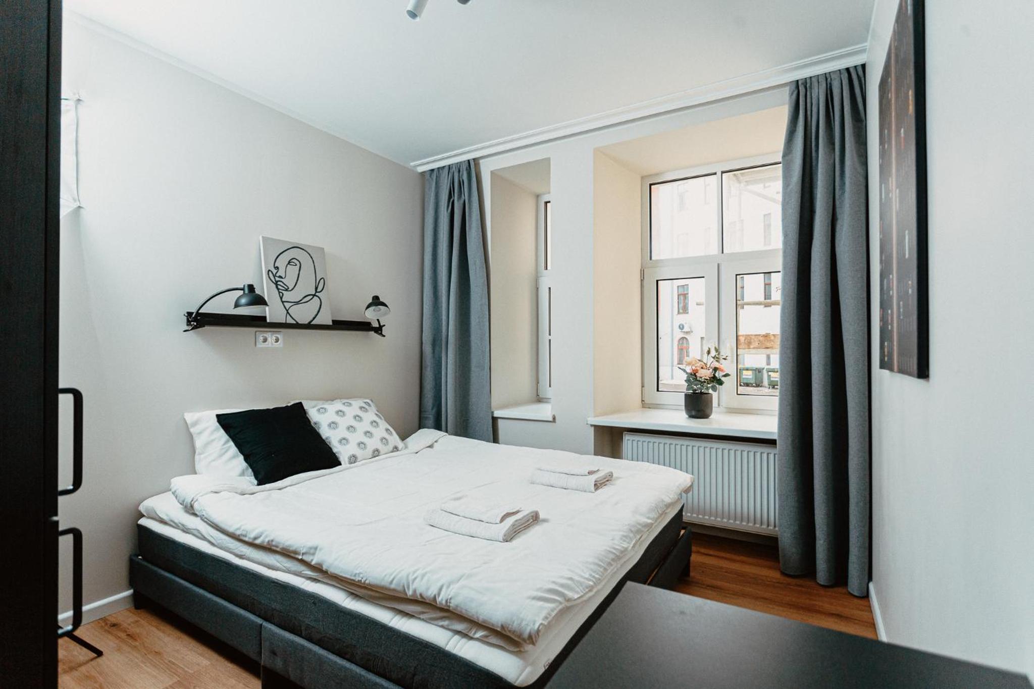 One-Bedroom Apartment - Photo 22