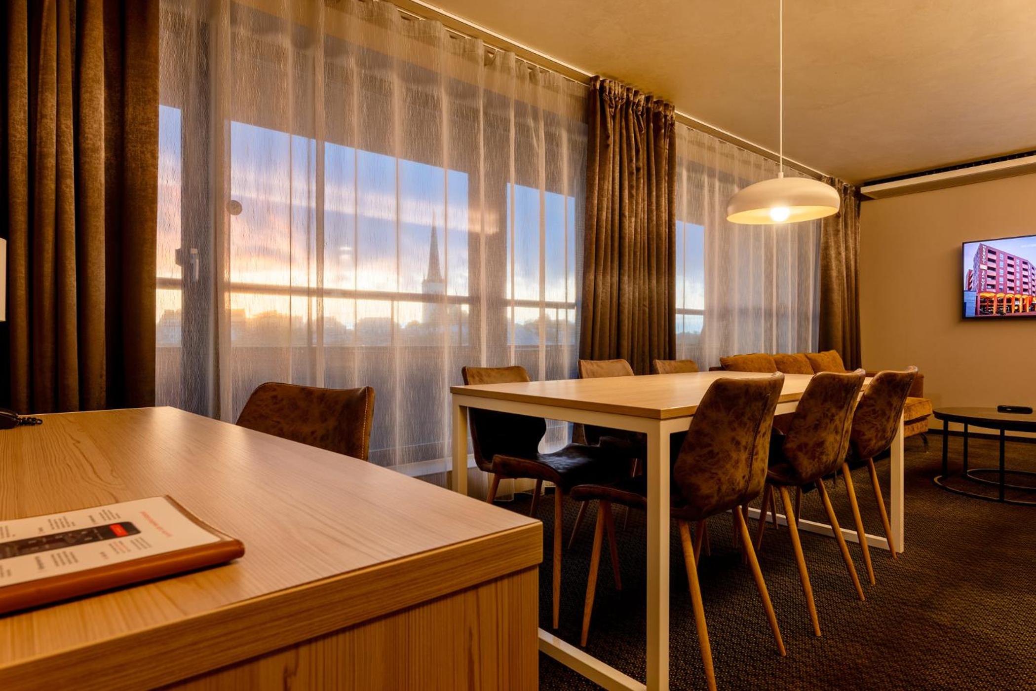 Suite with Balcony photo 2