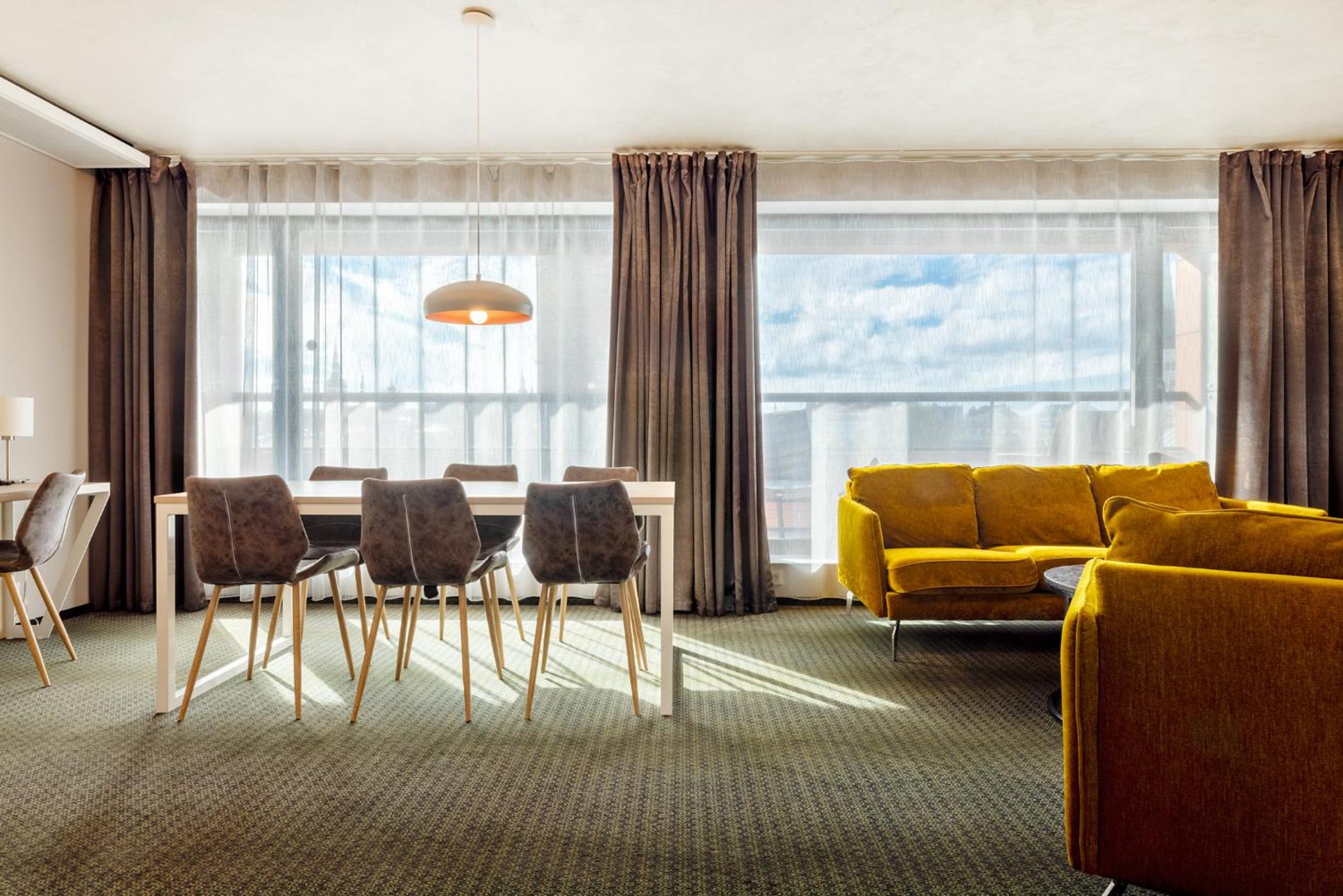 Suite with Balcony photo 1