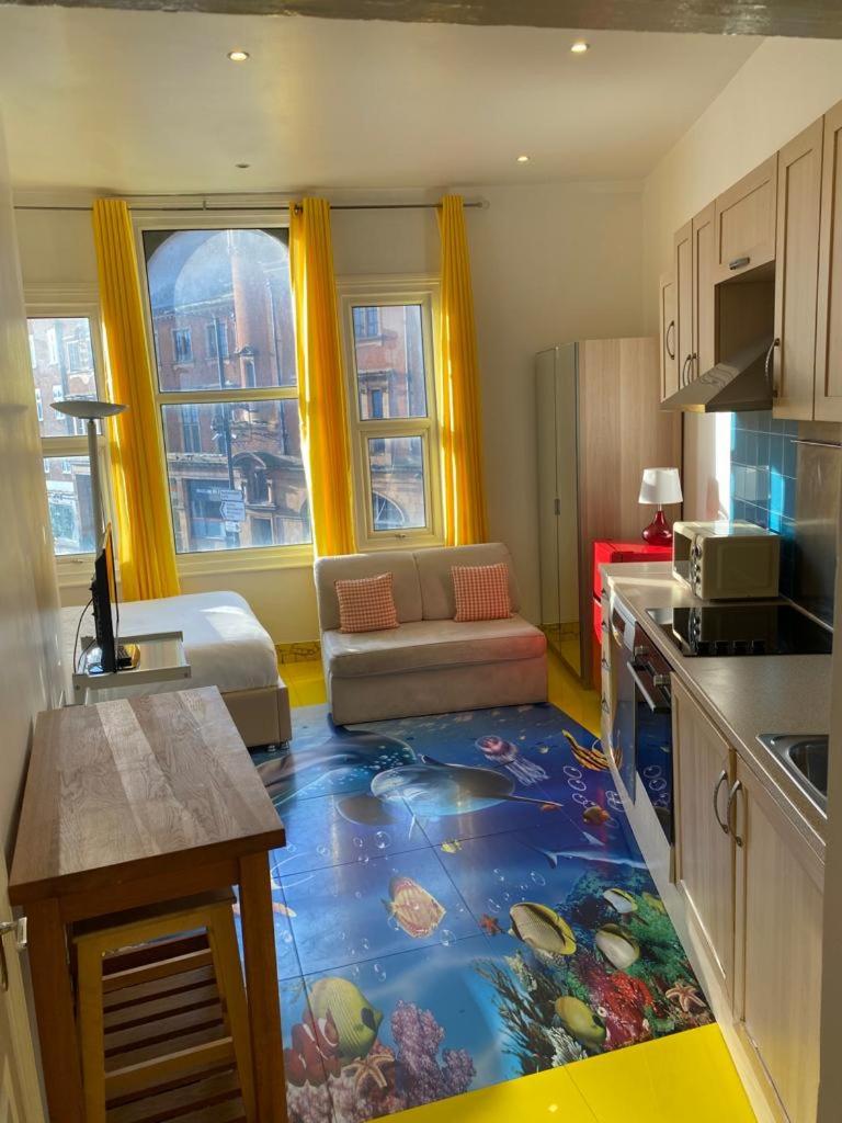 Studio Apartment