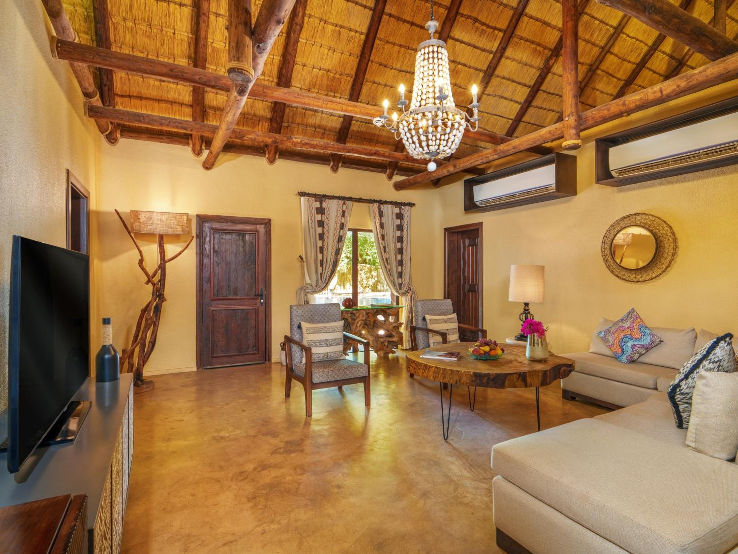 Two-Bedroom Collection Villa - Photo 8