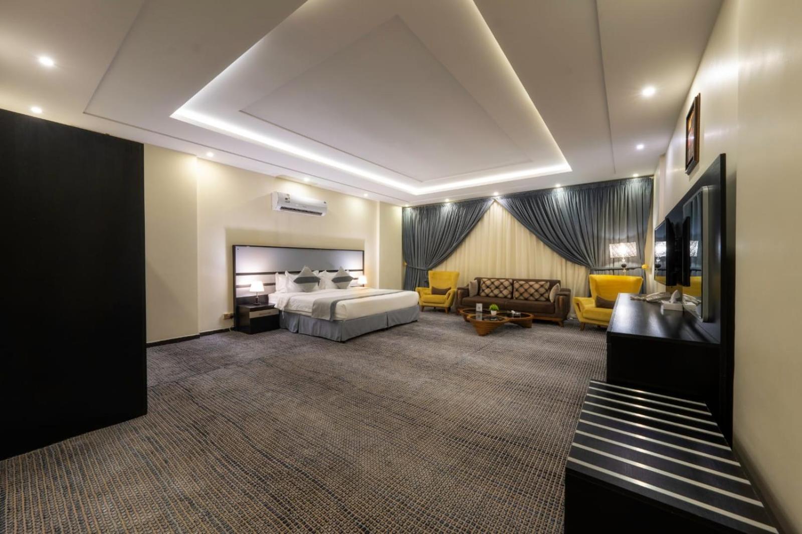Deluxe Apartment