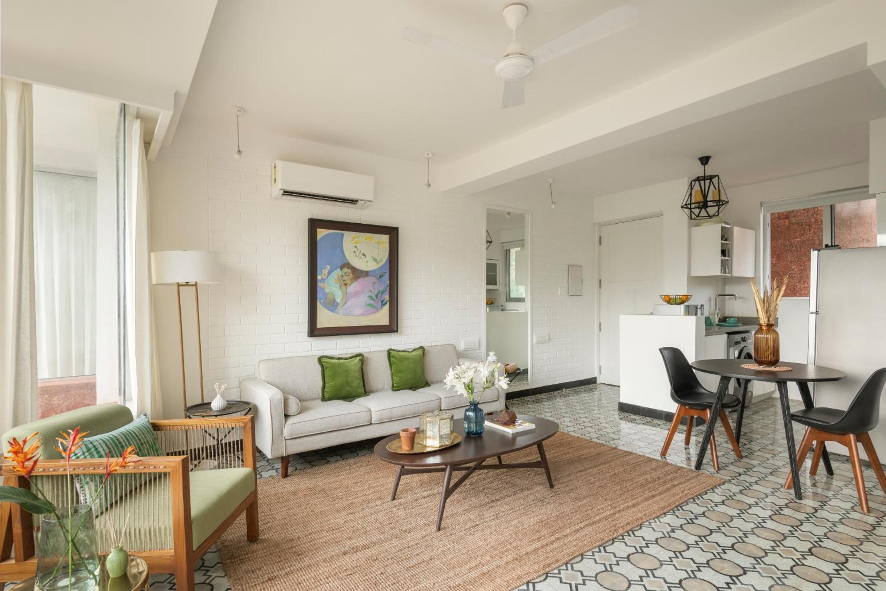 El Raso 206|Common Pool |Second Floor|Balcony|Patio|Wifi photo 2