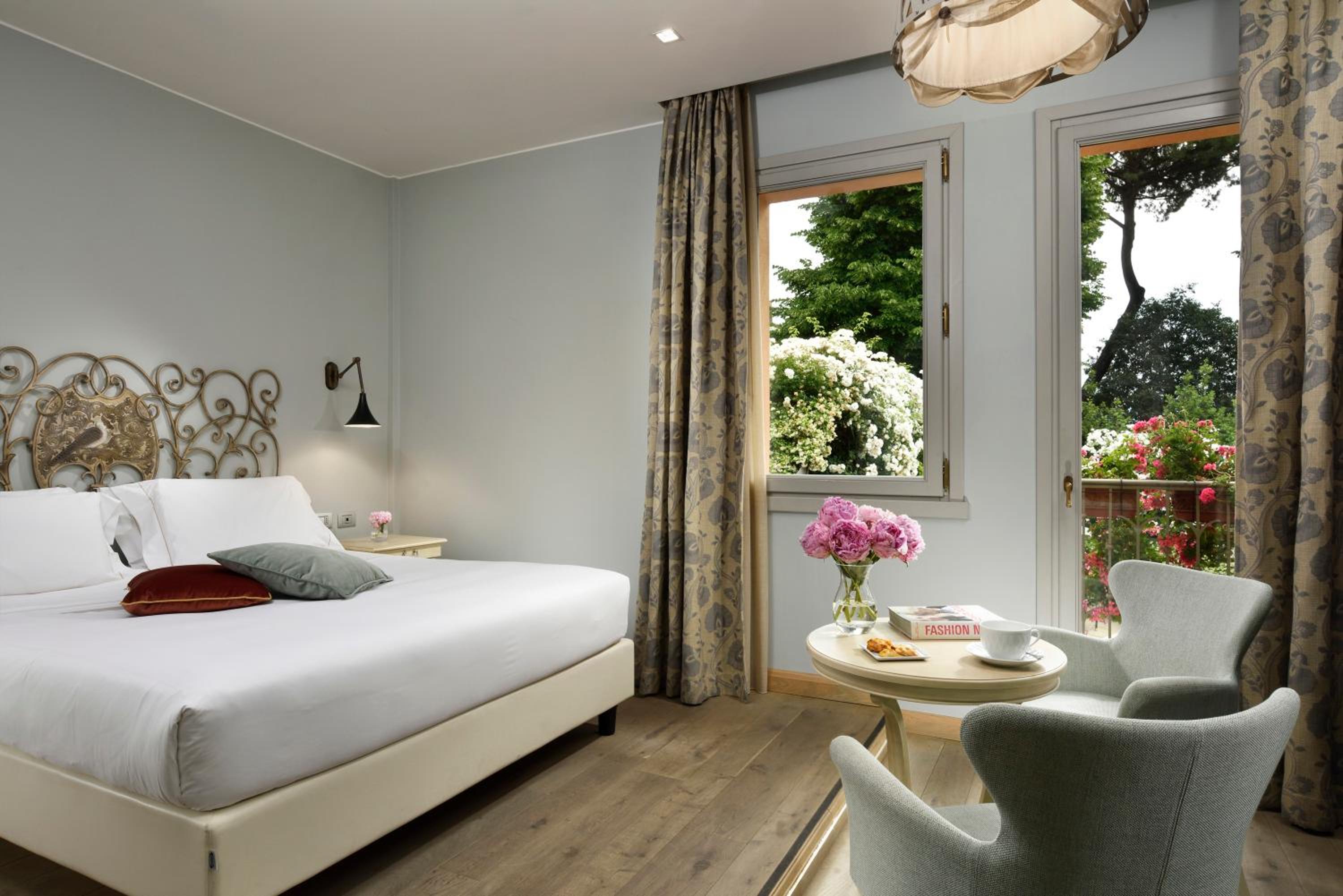 Superior Double Room - Photo 8