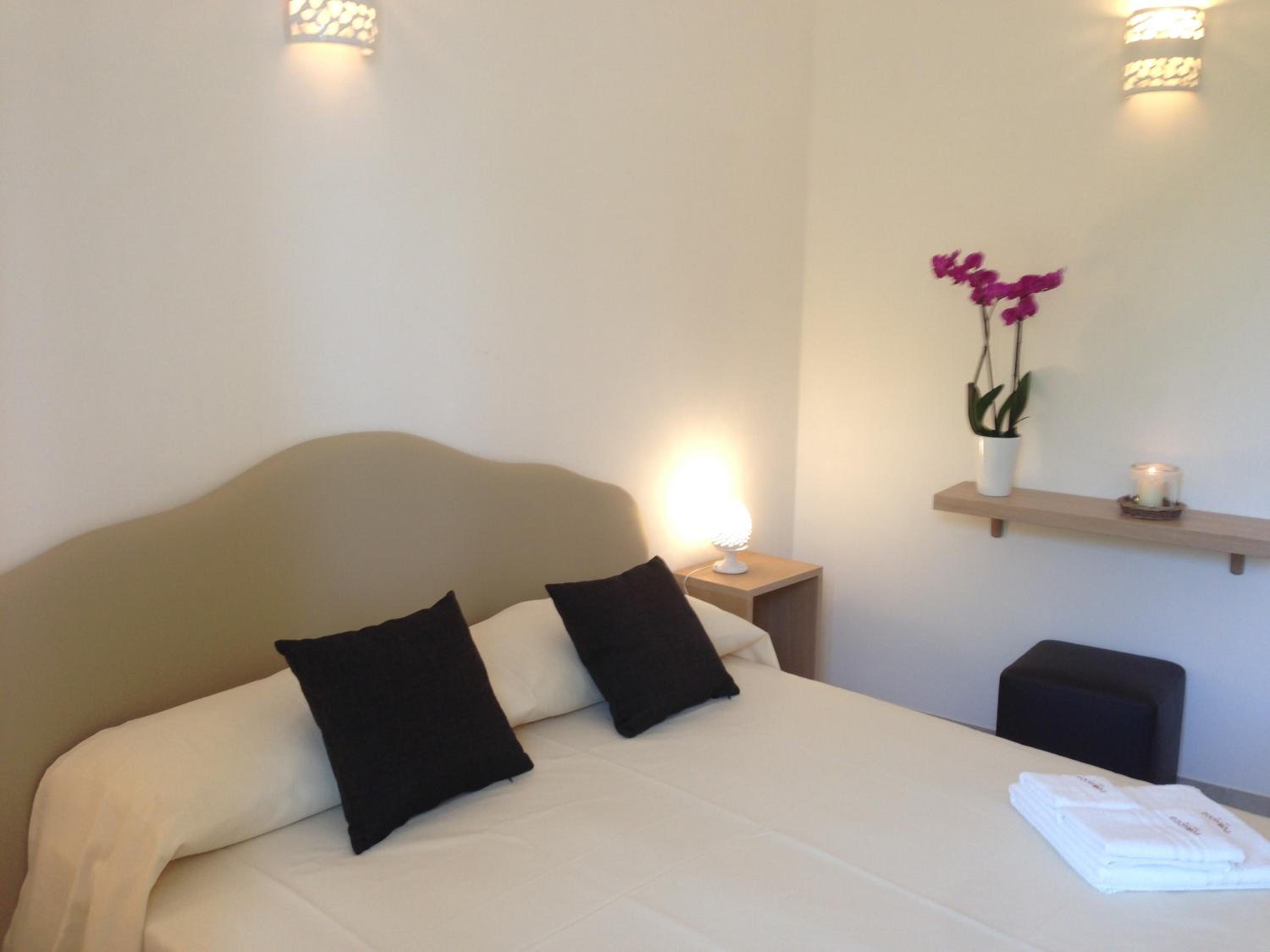 Deluxe Room - Photo 1