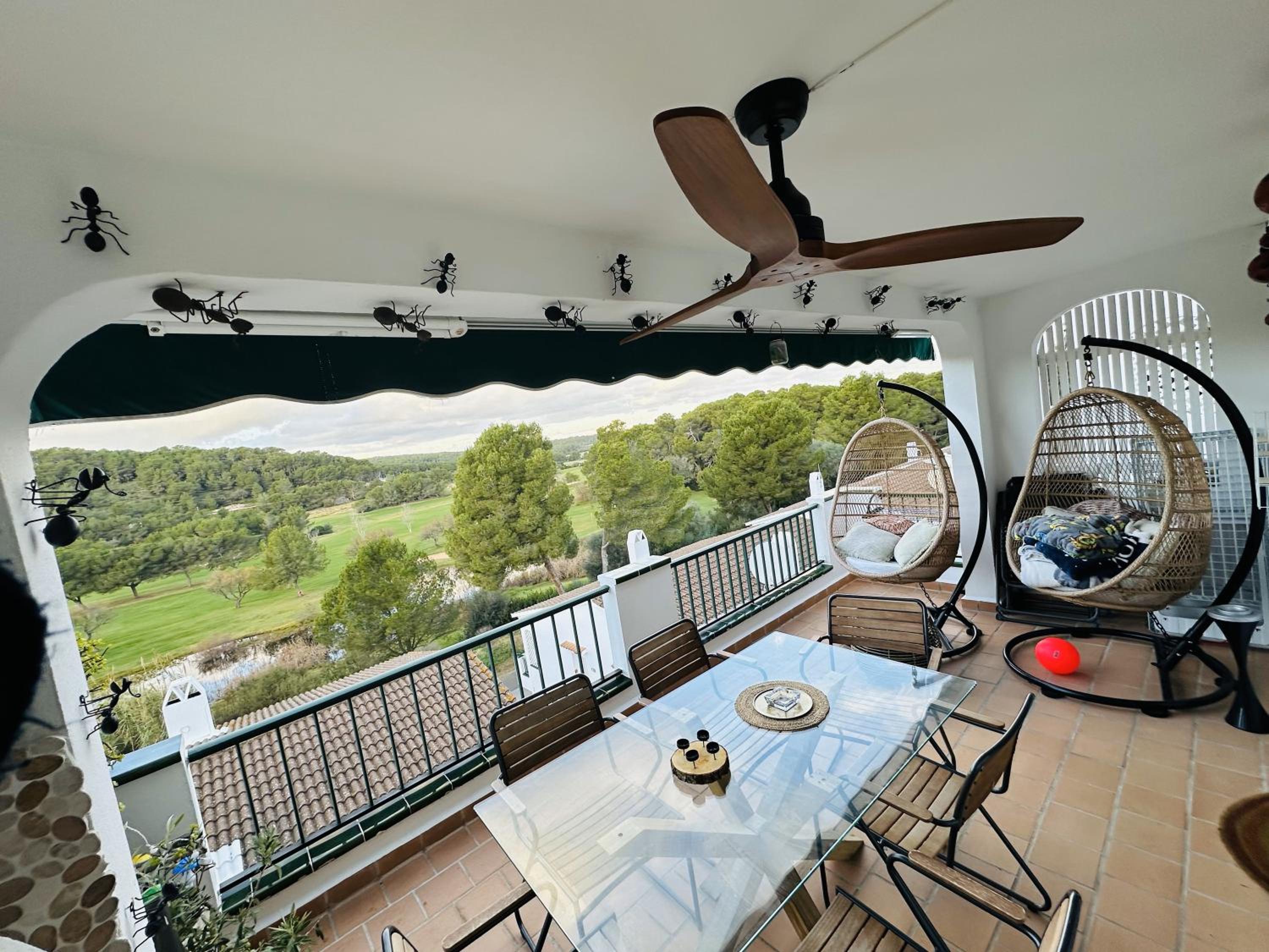 Three-Bedroom Premium Apartment with Balcony photo 3