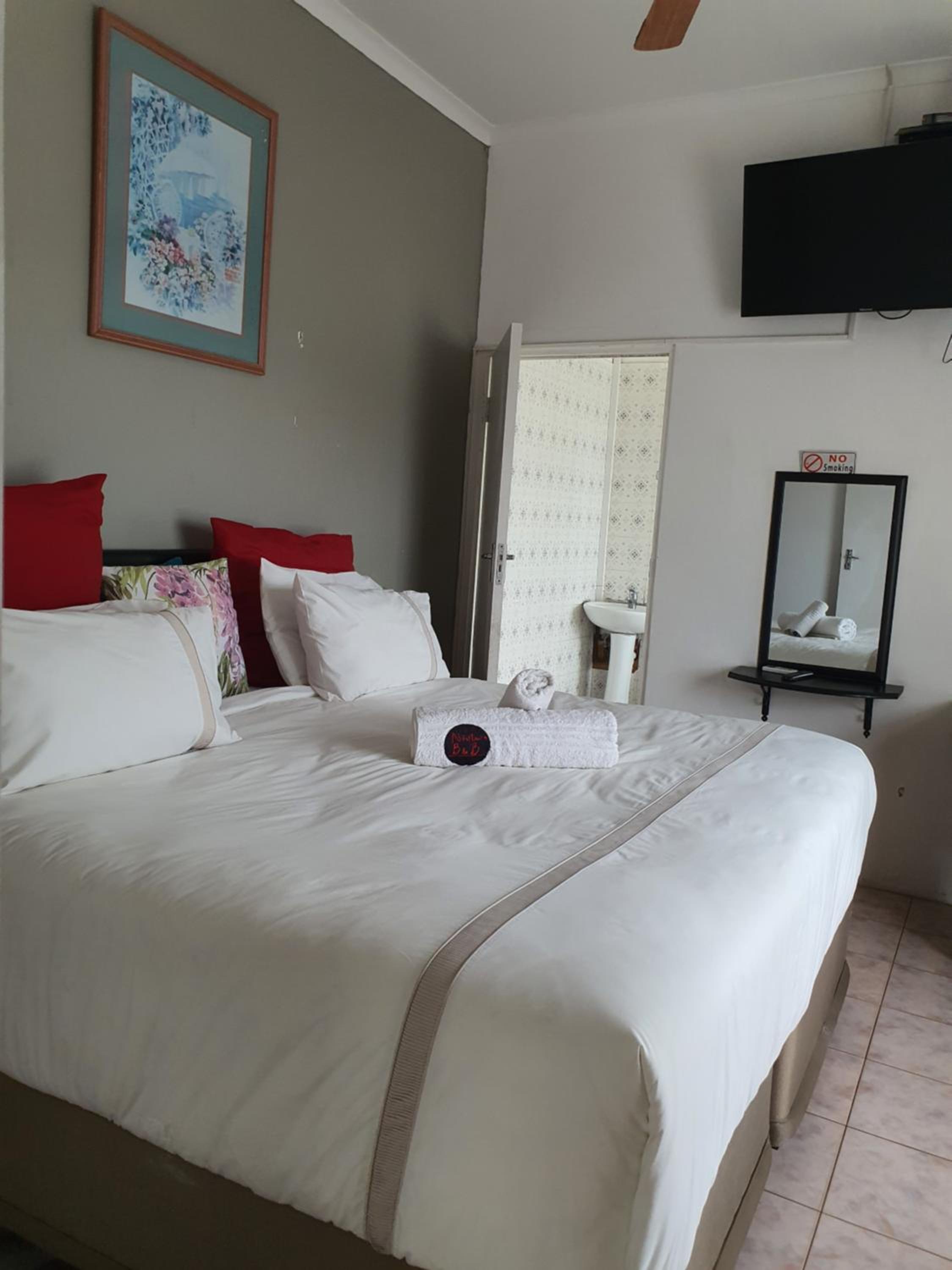 Luxury King Room photo 1