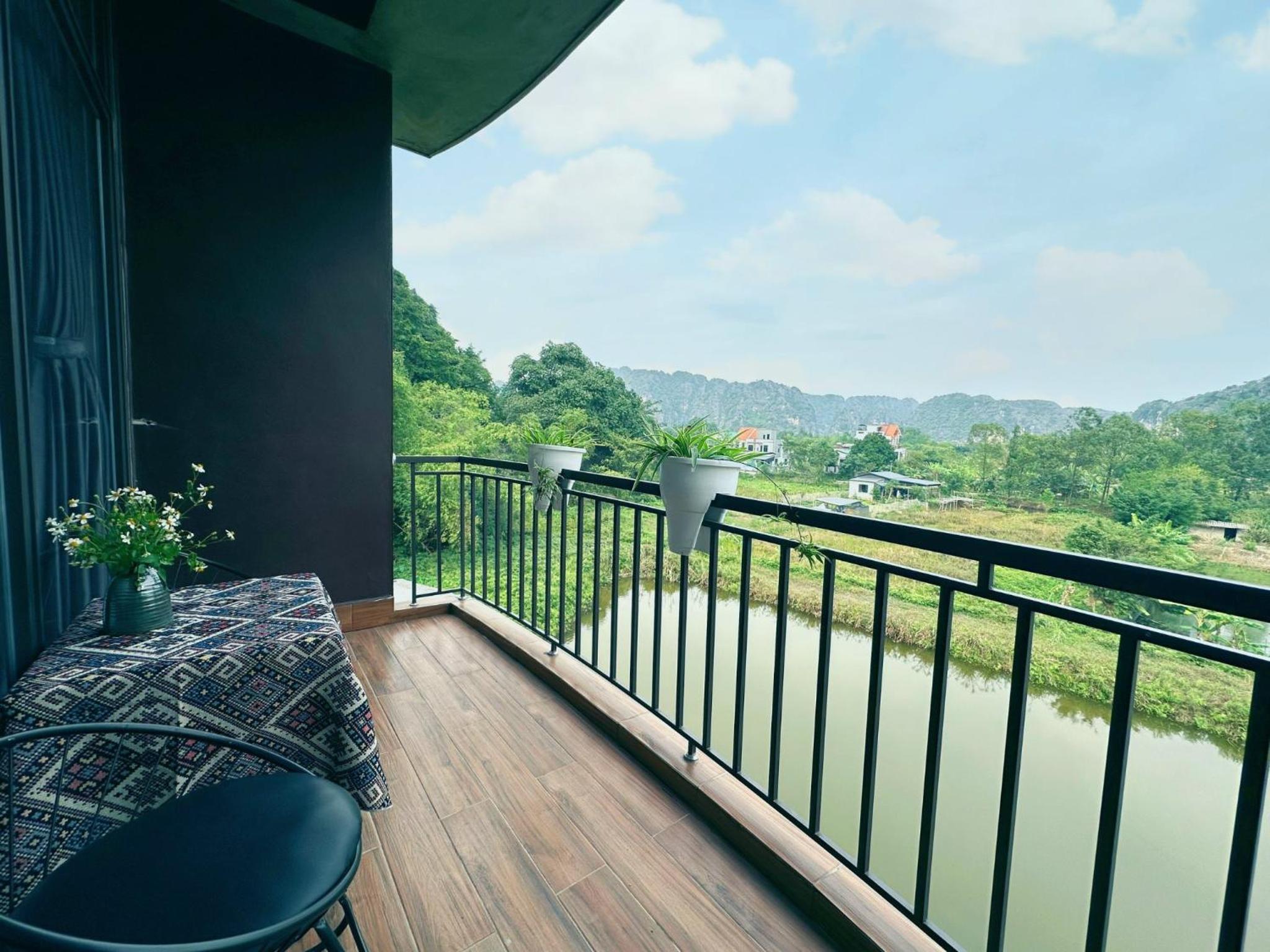 King Room with Mountain View - Photo 8