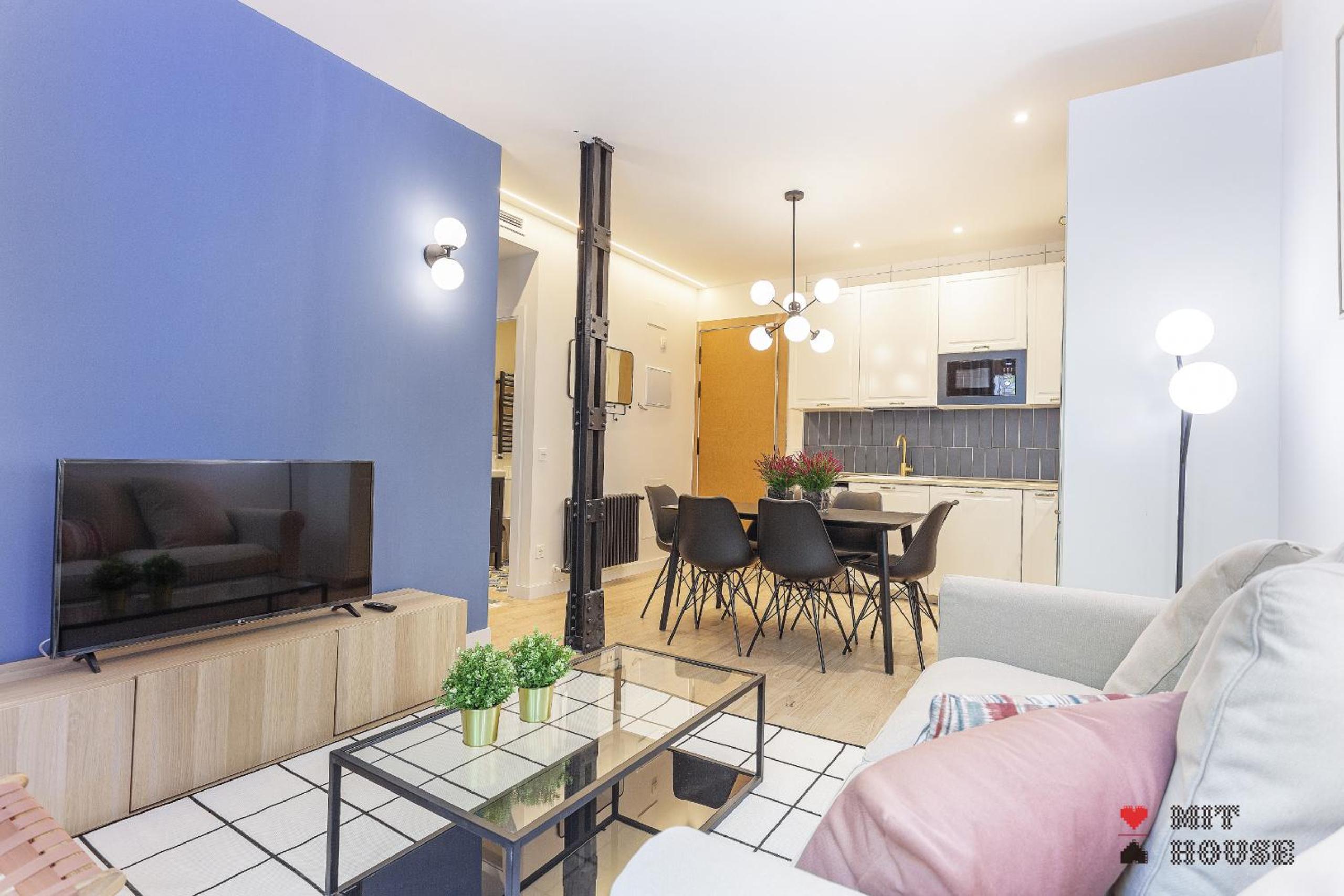 Apartamento con Balcón