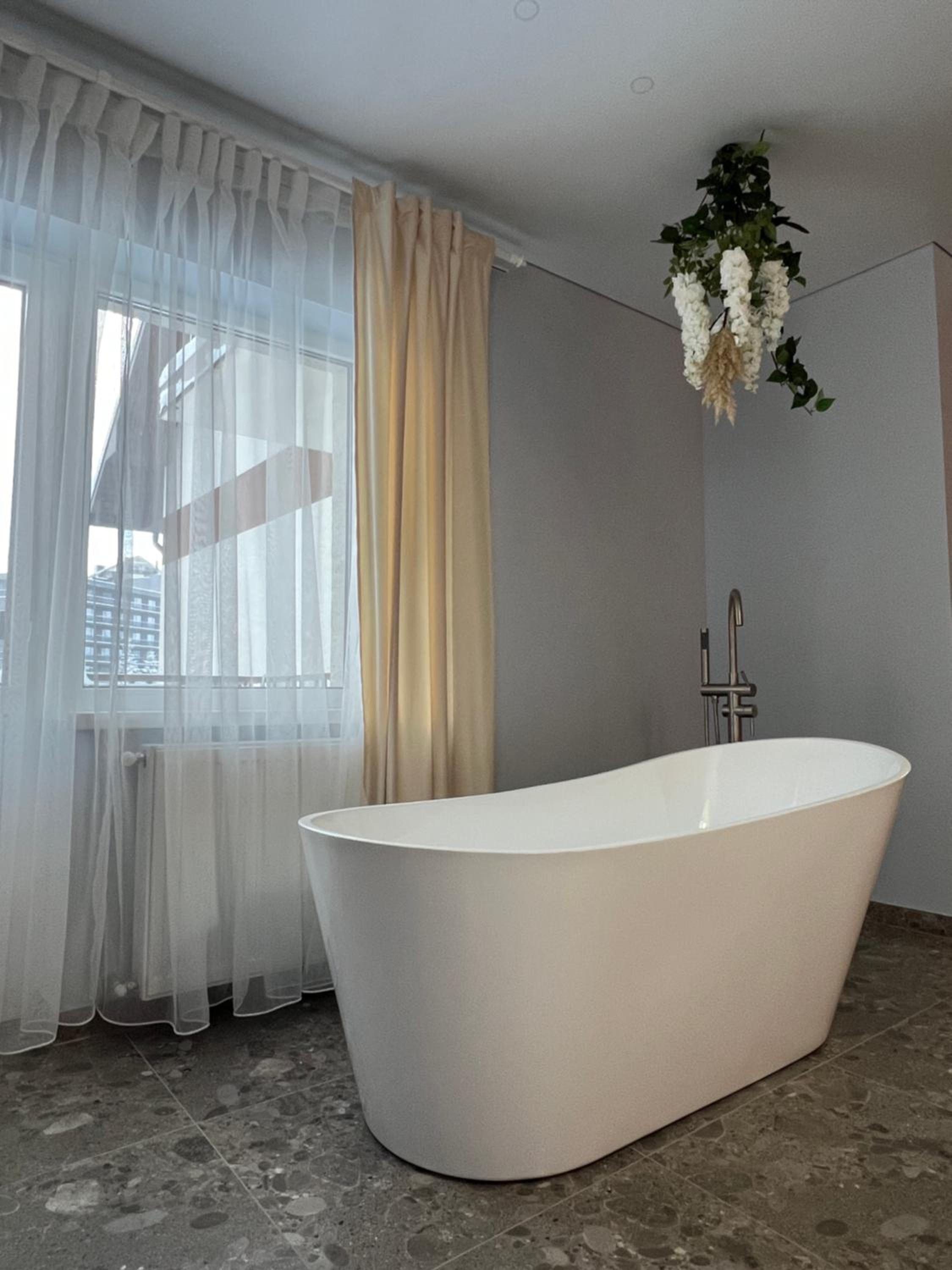 Suite with Mountain View photo 2