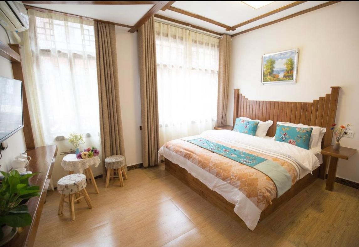 Single Room with Private Bathroom photo 3