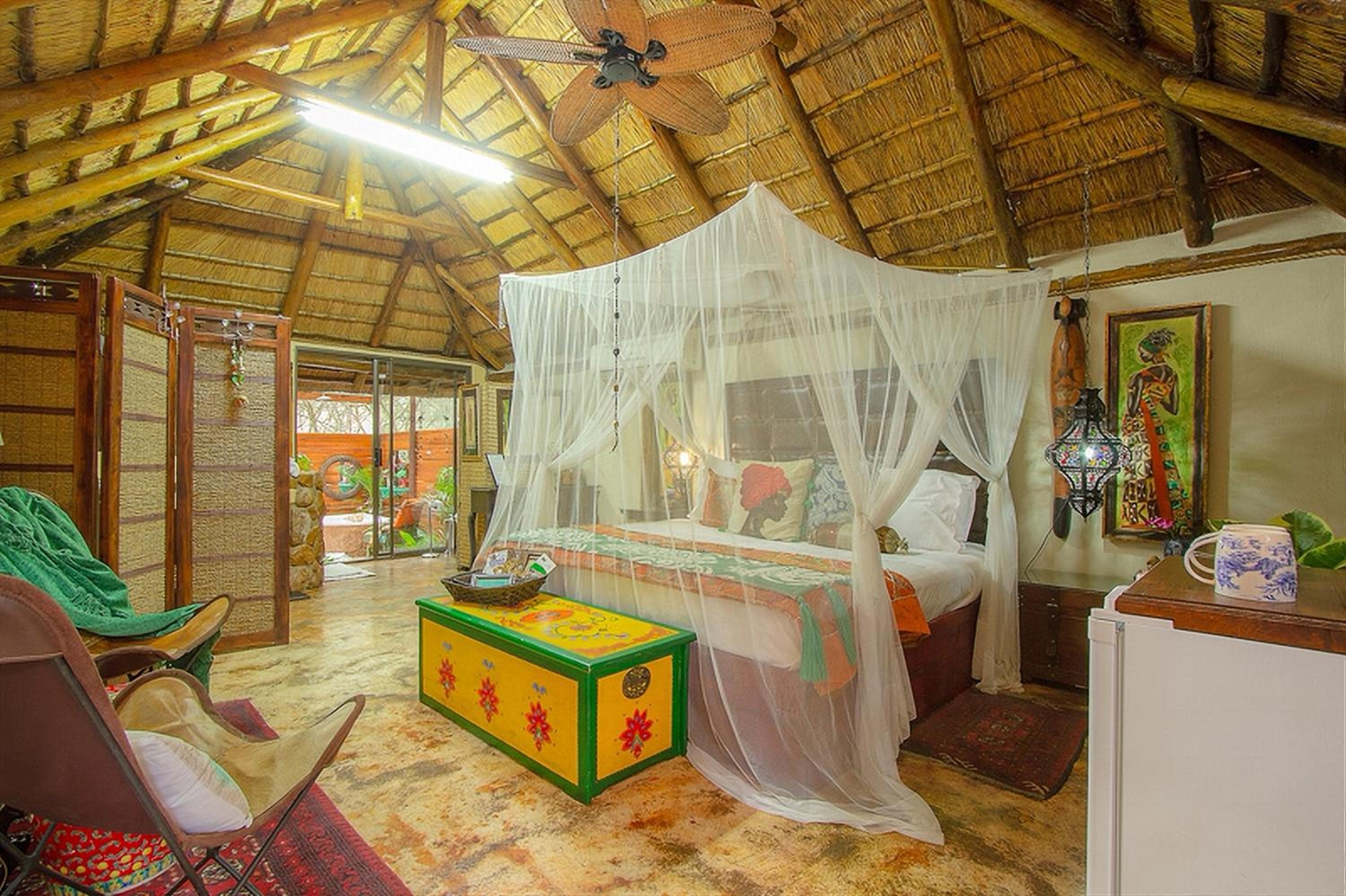 Twin Room with Private Bathroom photo 1