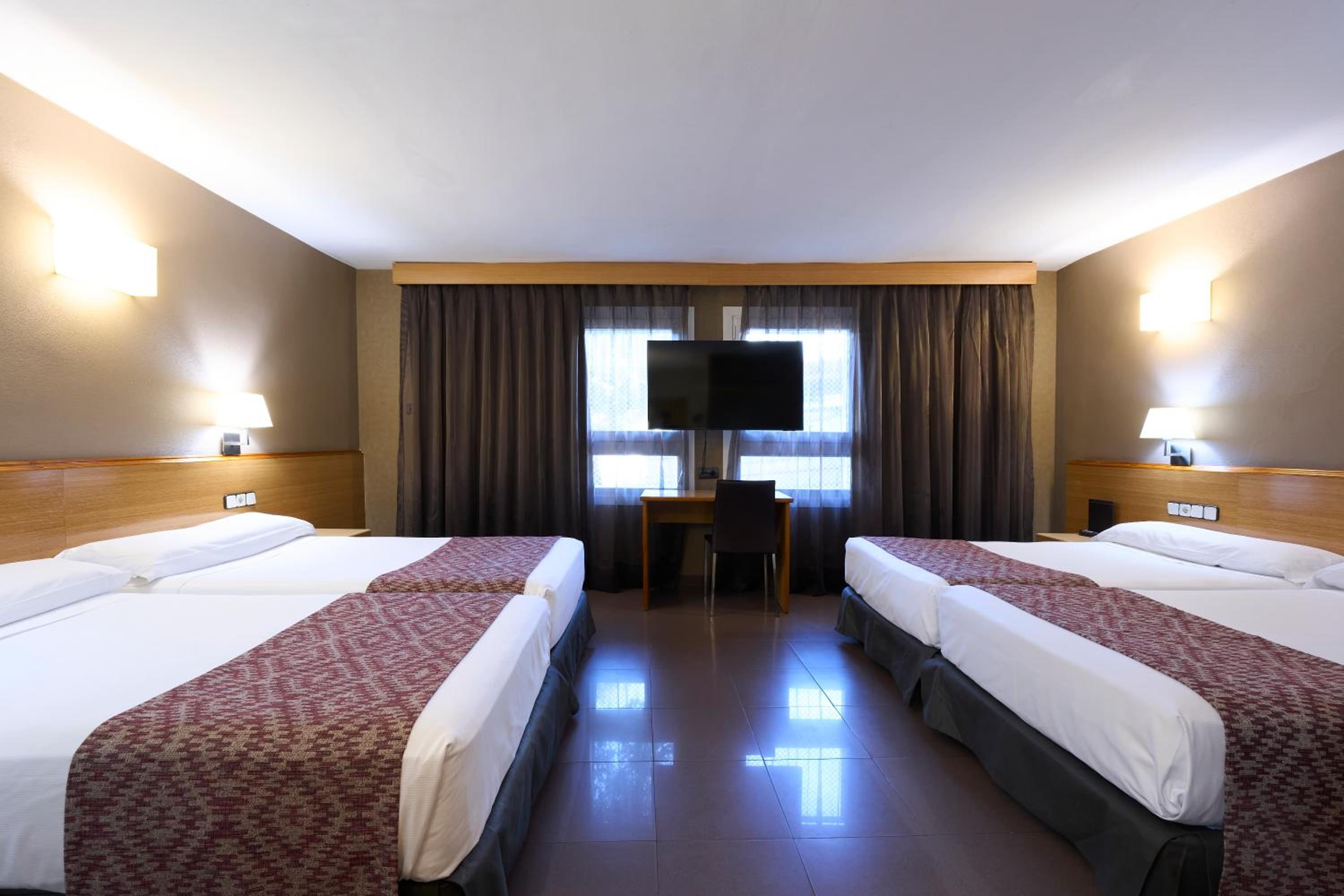 Habitación Cuádruple (4 adultos)