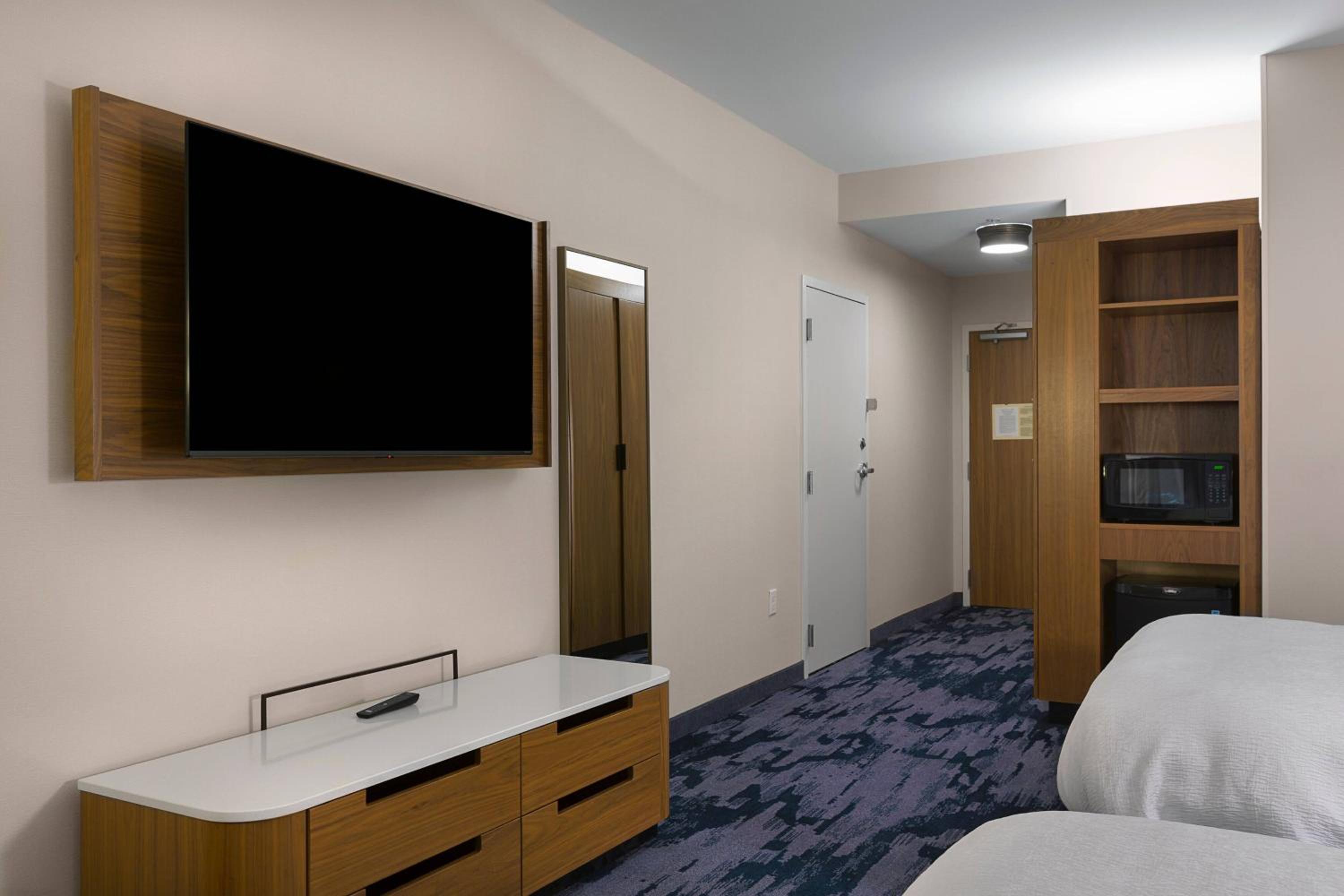 Double Queen Room - Photo 2