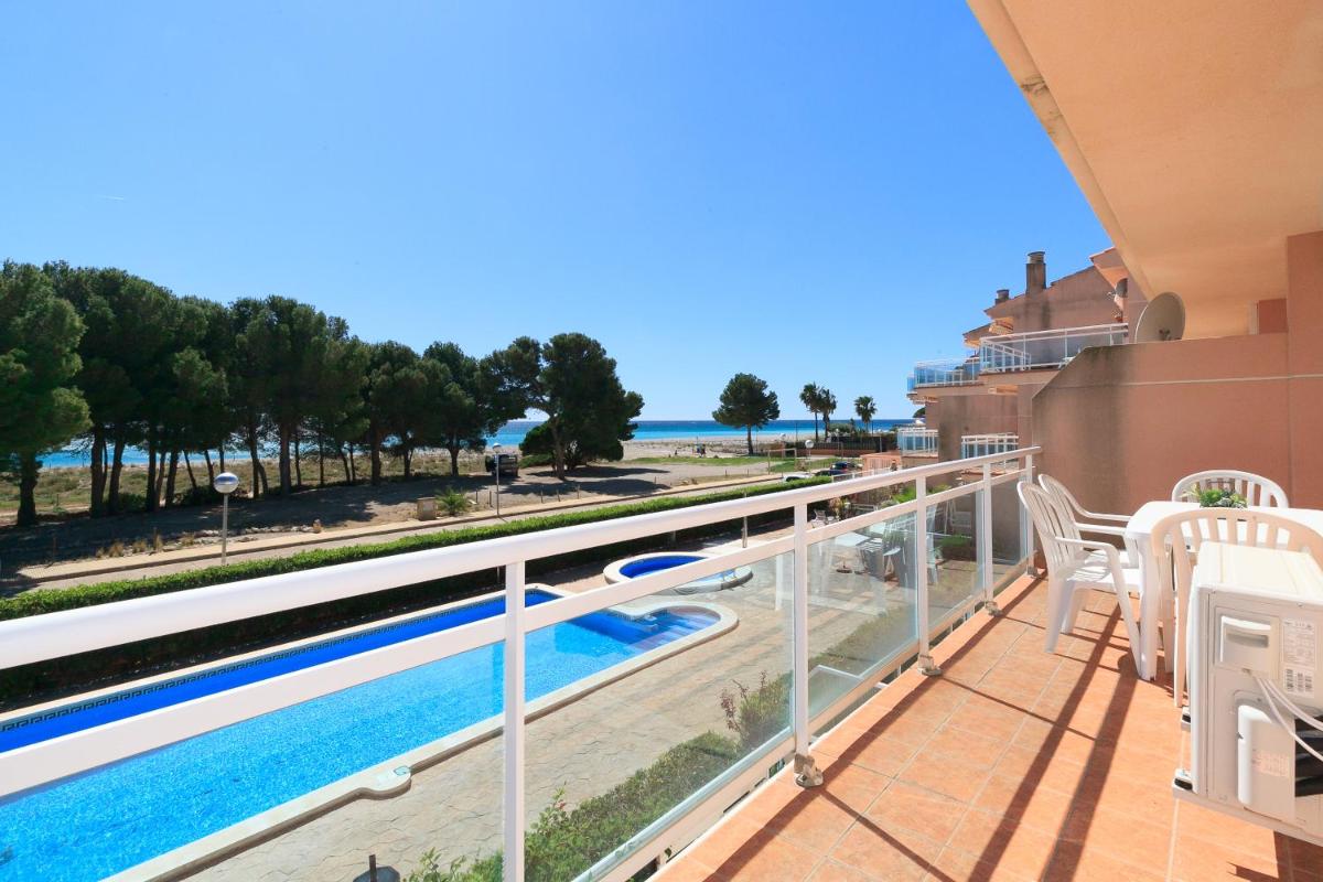 Two-Bedroom Apartment with Sea View