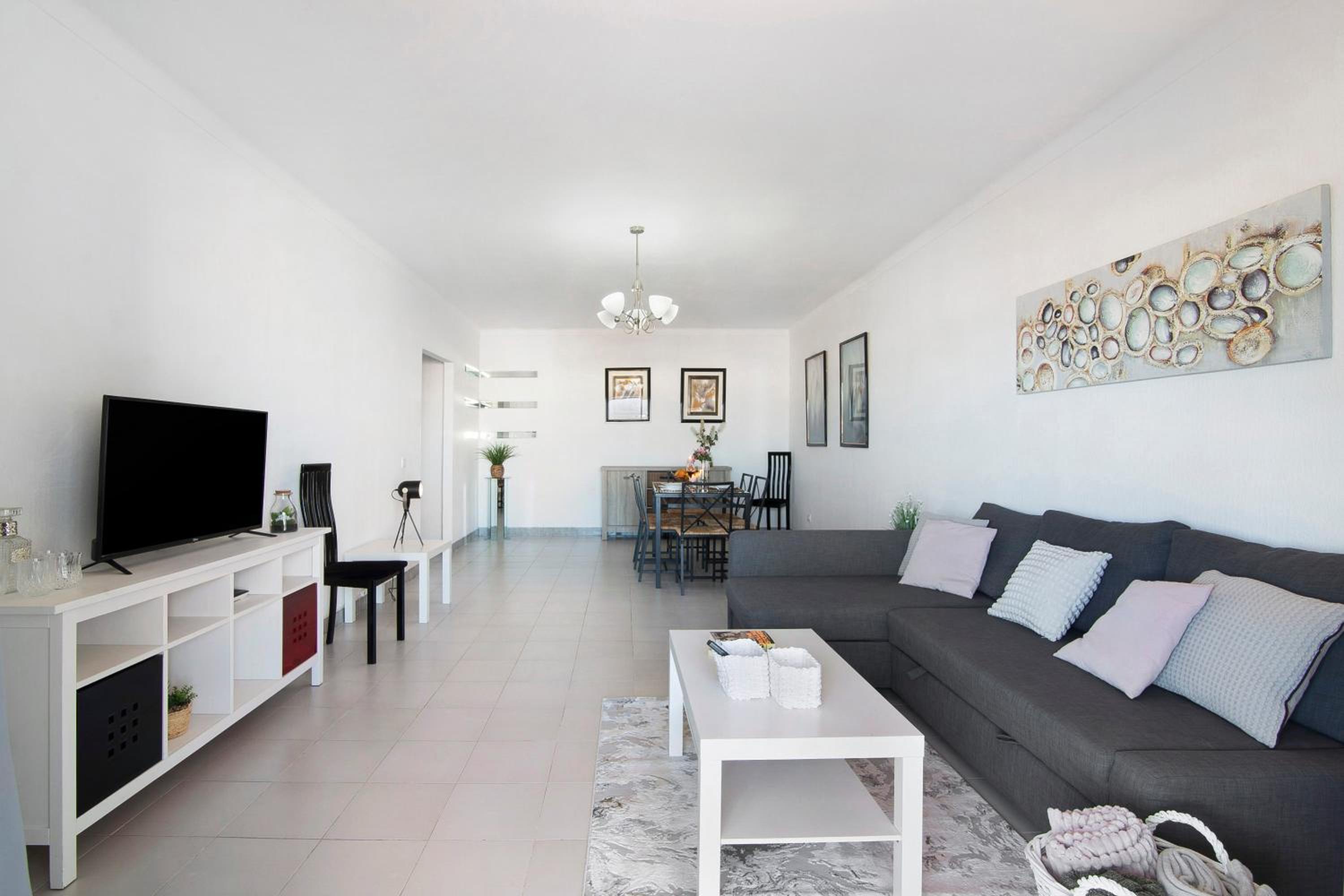 Superior One-Bedroom Apartment with Balcony - Photo 14