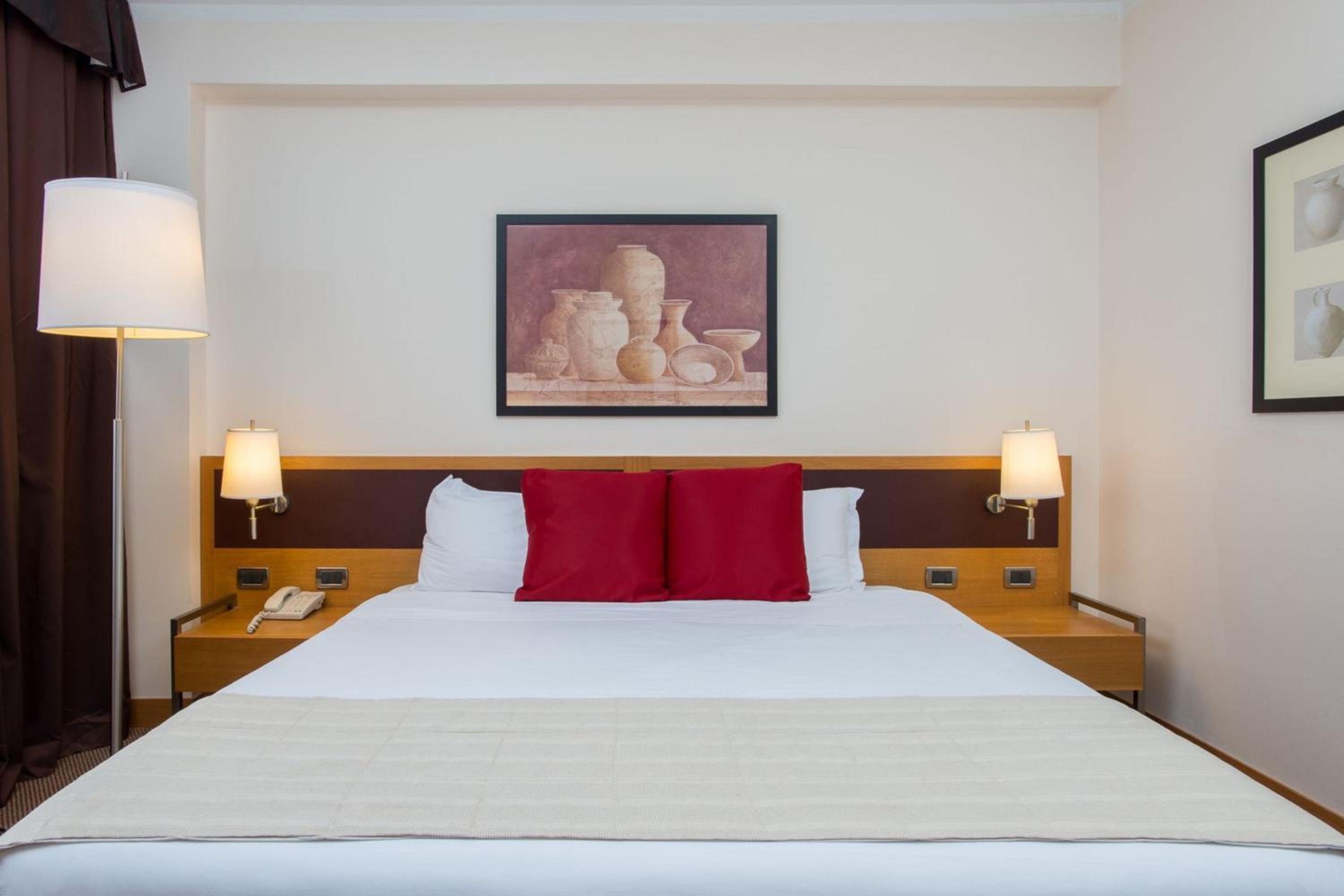 Standard Queen Room - Photo 1