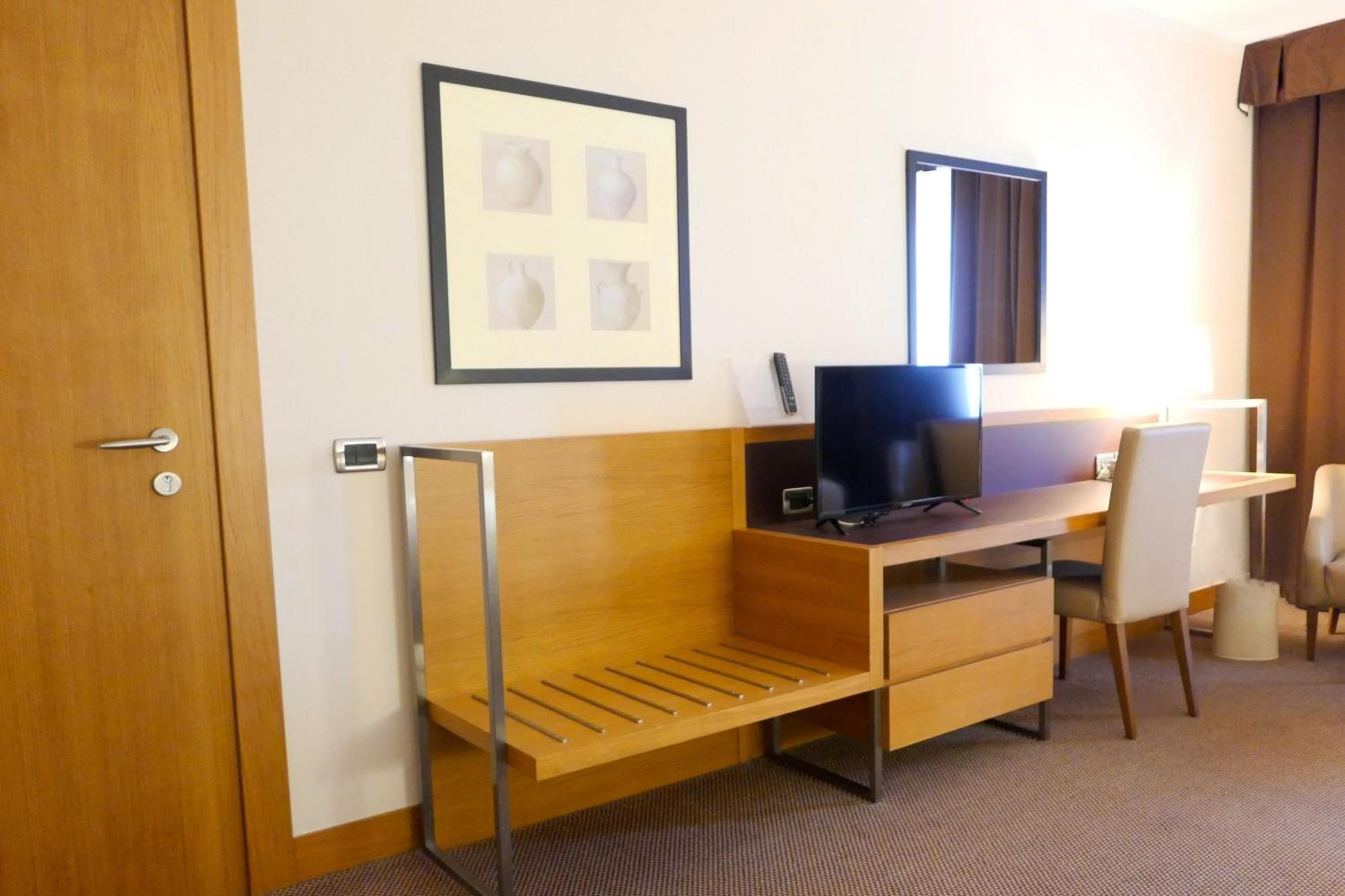 Standard Double Room with Two Double Beds - French Beds - Photo 3