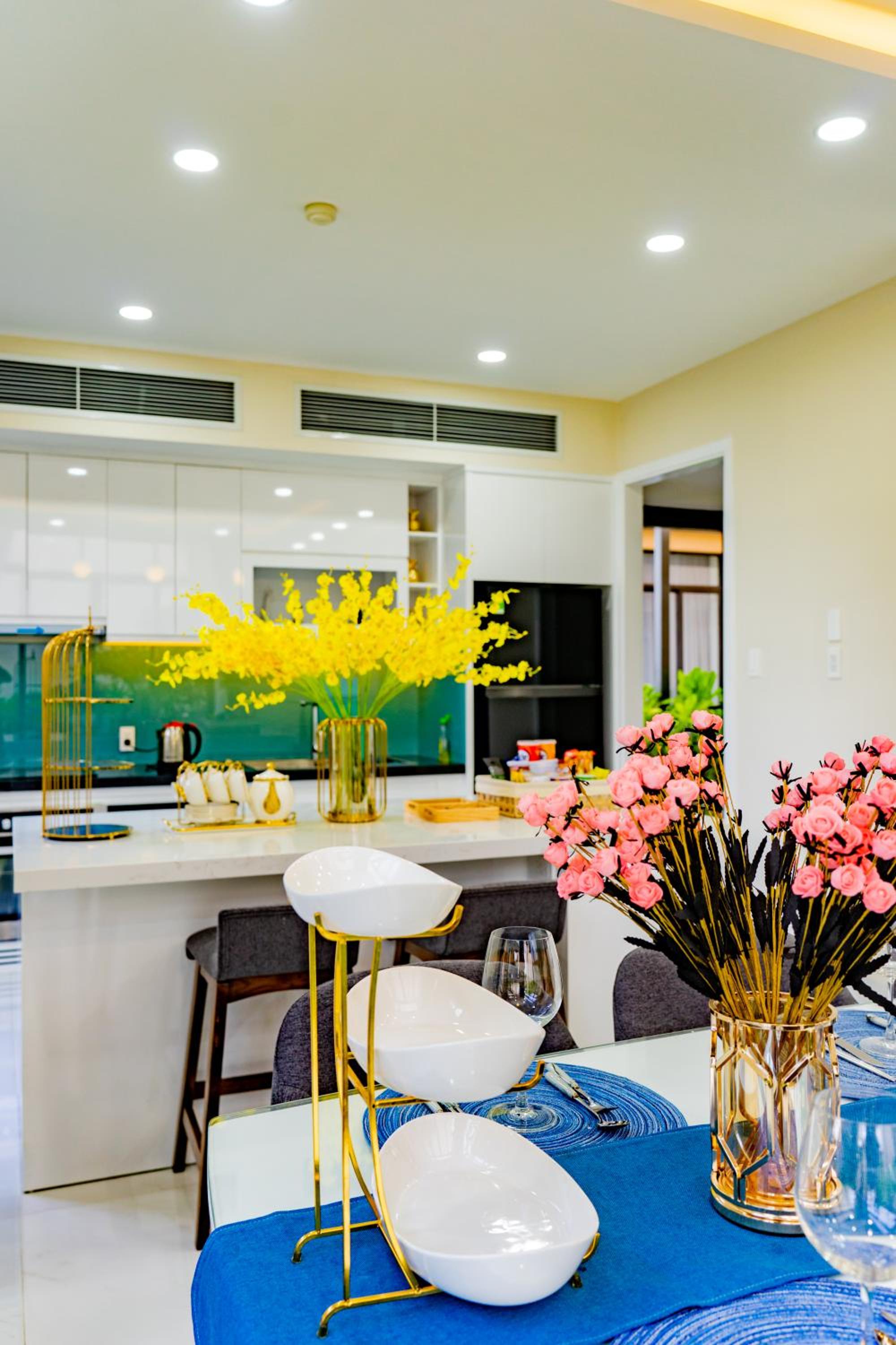 Three-Bedroom Villa - Photo 6