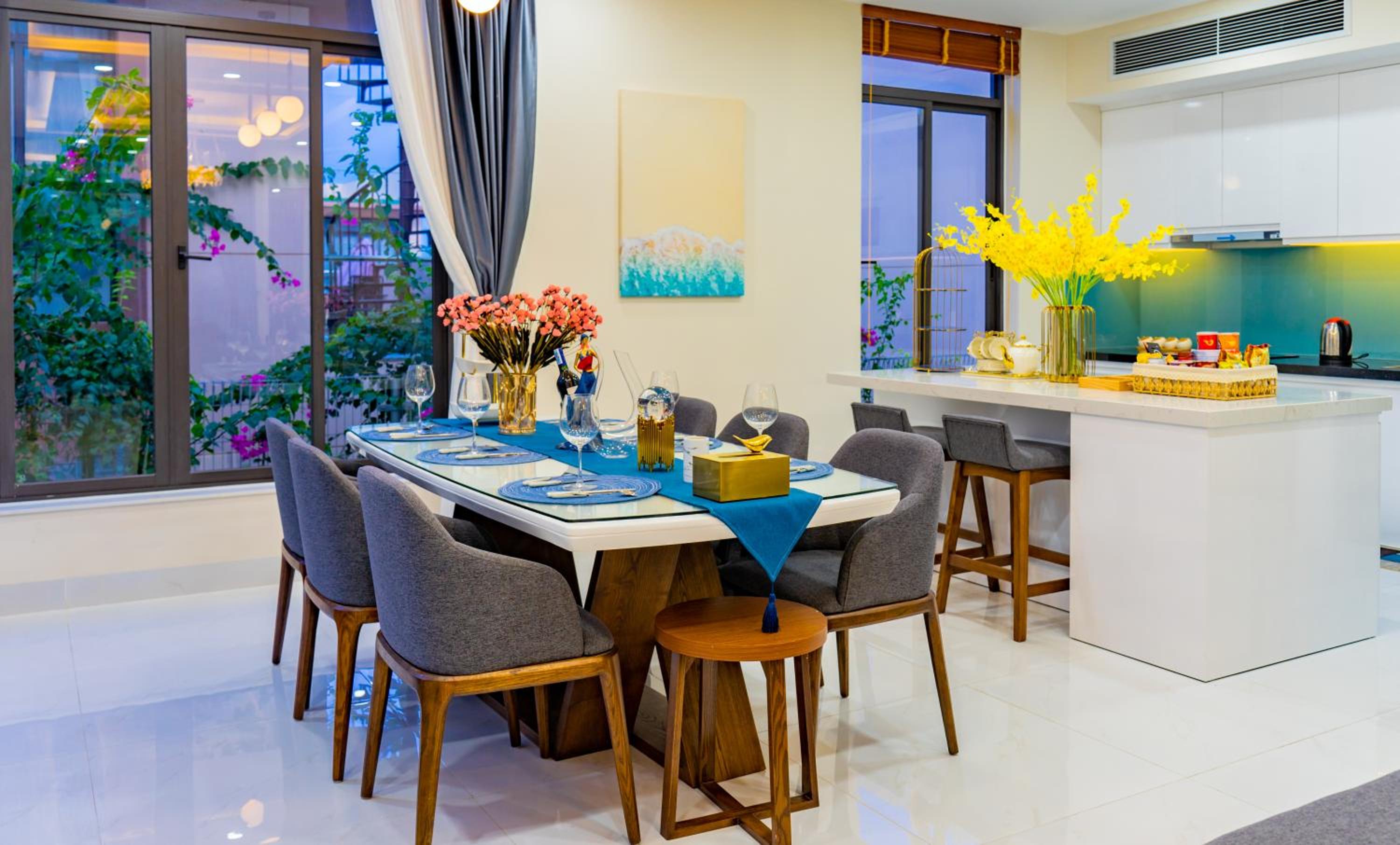 Three-Bedroom Villa - Photo 11